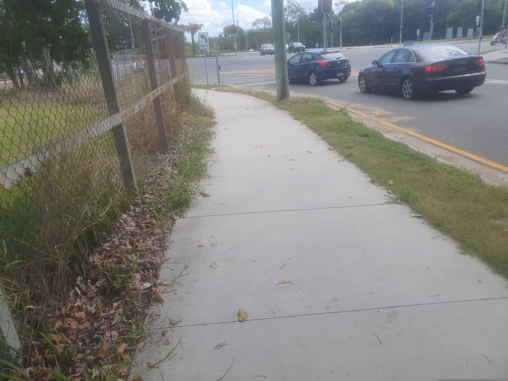 Street view near Ana Capri Holiday Resort Apartments, Surfers Paradise — © Denisewi (CC BY-SA · Mapillary)