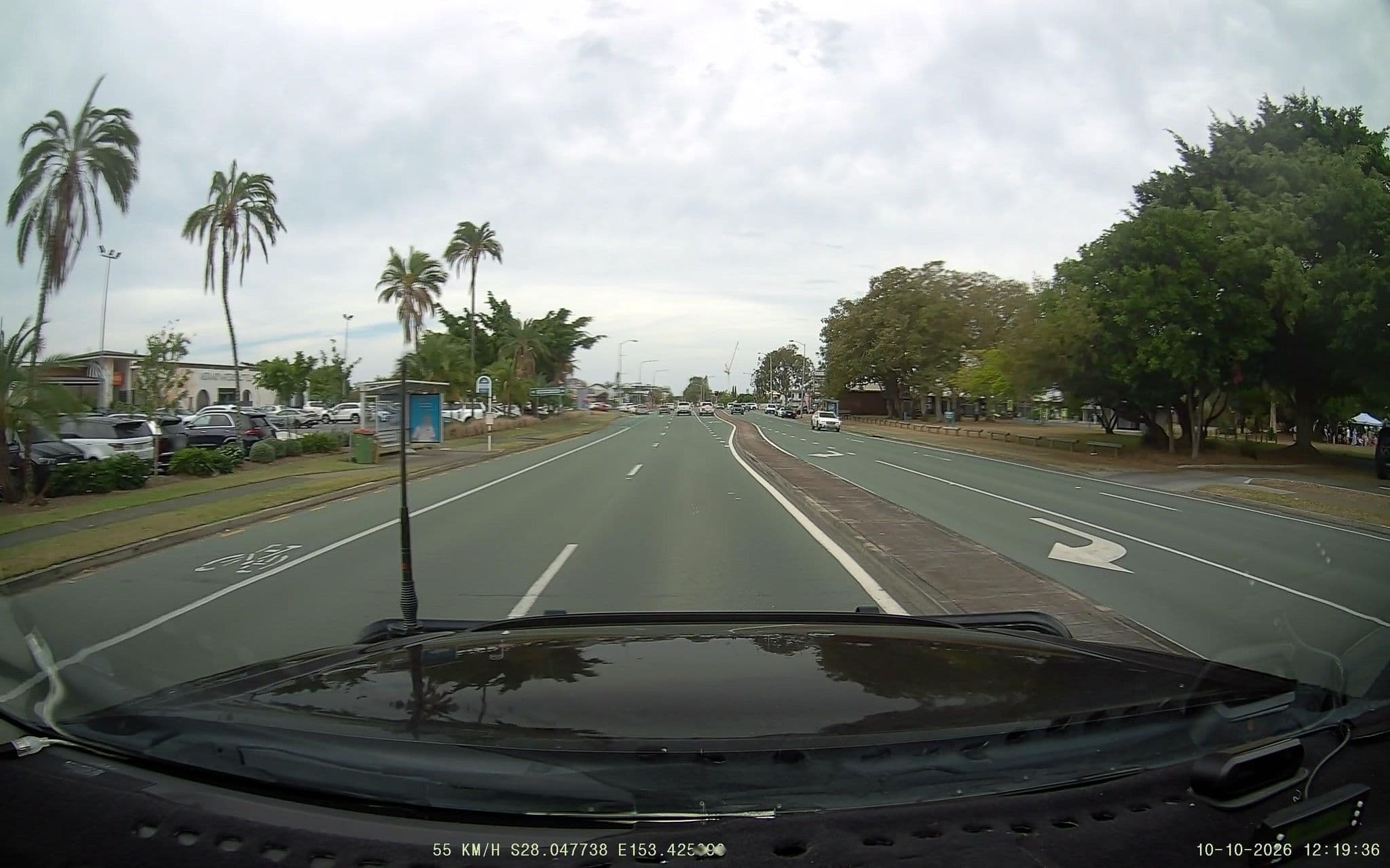 Street view near Mermaid Waters Hotel by Nightcap Plus, Mermaid Waters — © fizzie (CC BY-SA · Mapillary)
