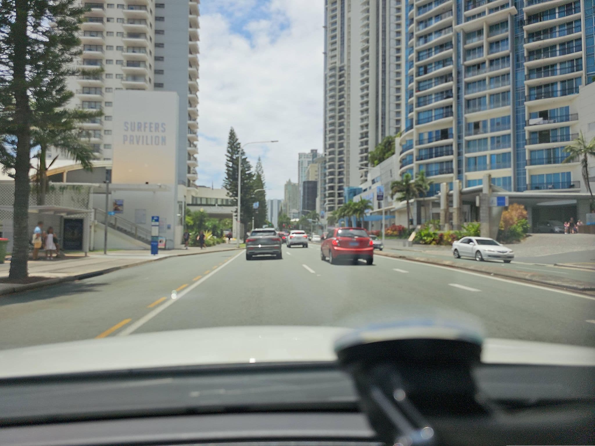 Street view near The Pool @ The Mantra, Gold Coast — © Mooksey (CC BY-SA · Mapillary)