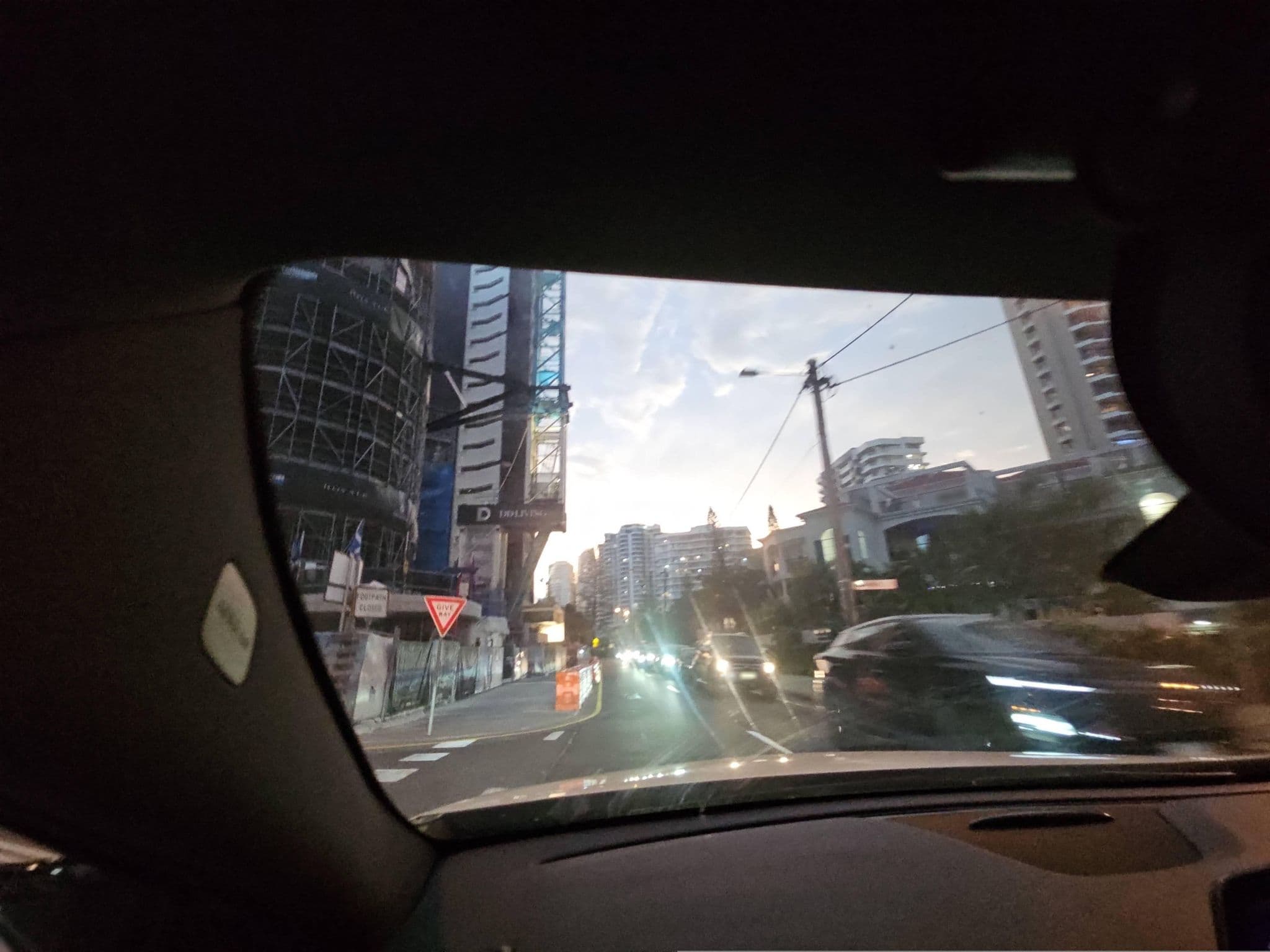 Street view near Surfers Royale Resort, Surfers Paradise — © Mooksey (CC BY-SA · Mapillary)