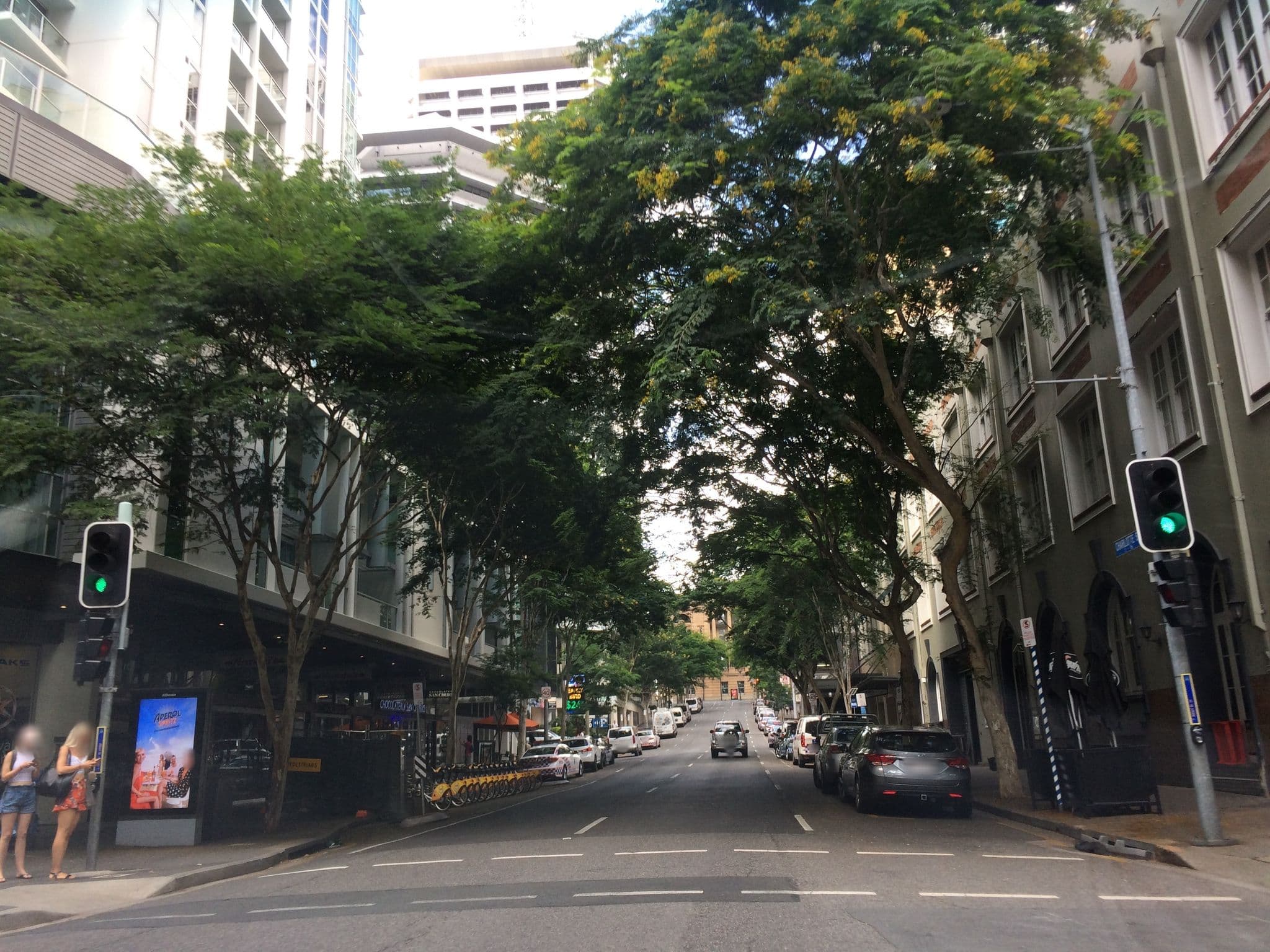 Street view near Oaks Festival Towers, Brisbane central business district — © hoylen (CC BY-SA · Mapillary)