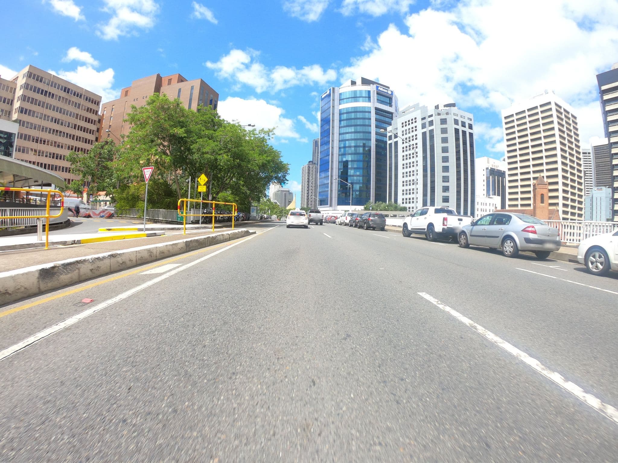 Street view near The comfy green leather chair in the Sofitel lobby., Brisbane — © eneerhut (CC BY-SA · Mapillary)