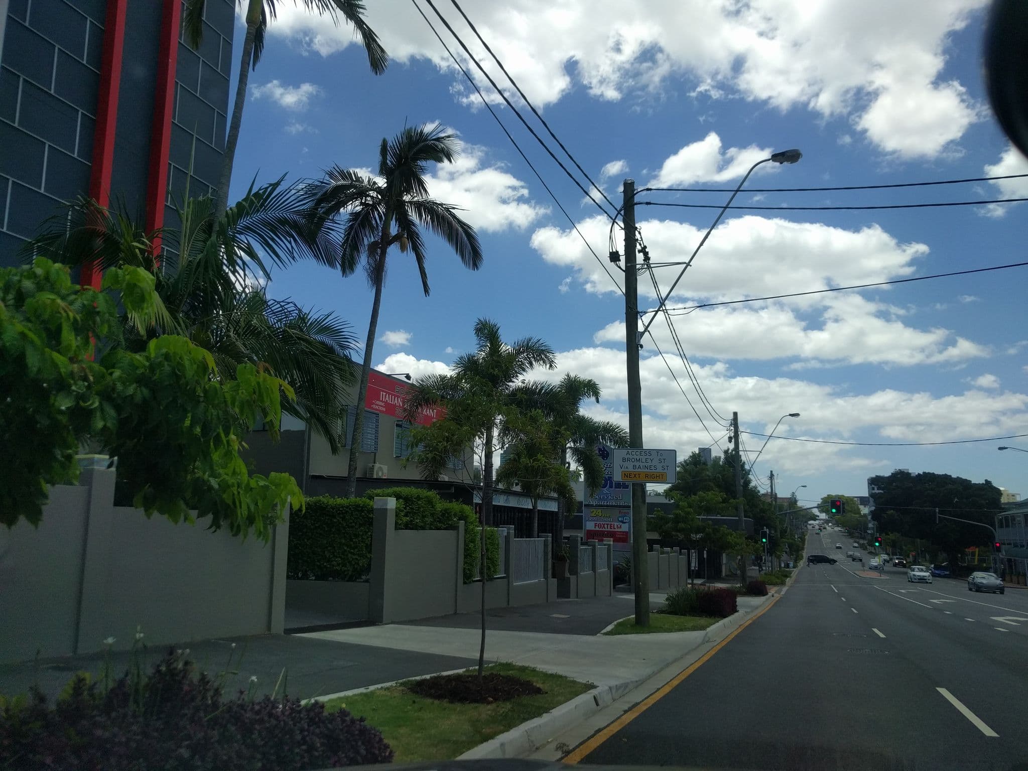 Street view near Kangaroo Point Central Apartments, Kangaroo Point — © davidbdean (CC BY-SA · Mapillary)