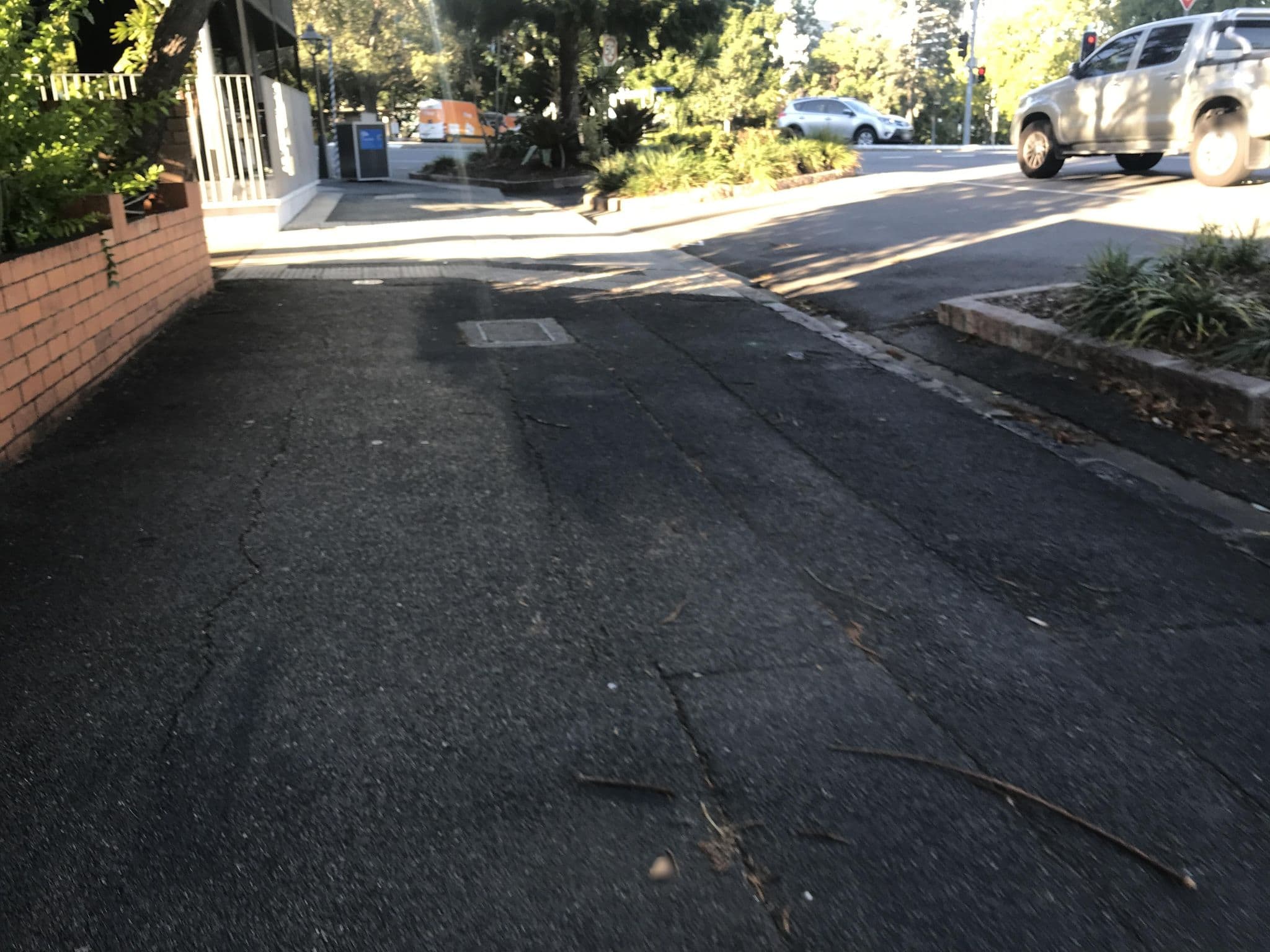 Street view near Hotel Urban Brisbane, Spring Hill — © bccamsurvey (CC BY-SA · Mapillary)