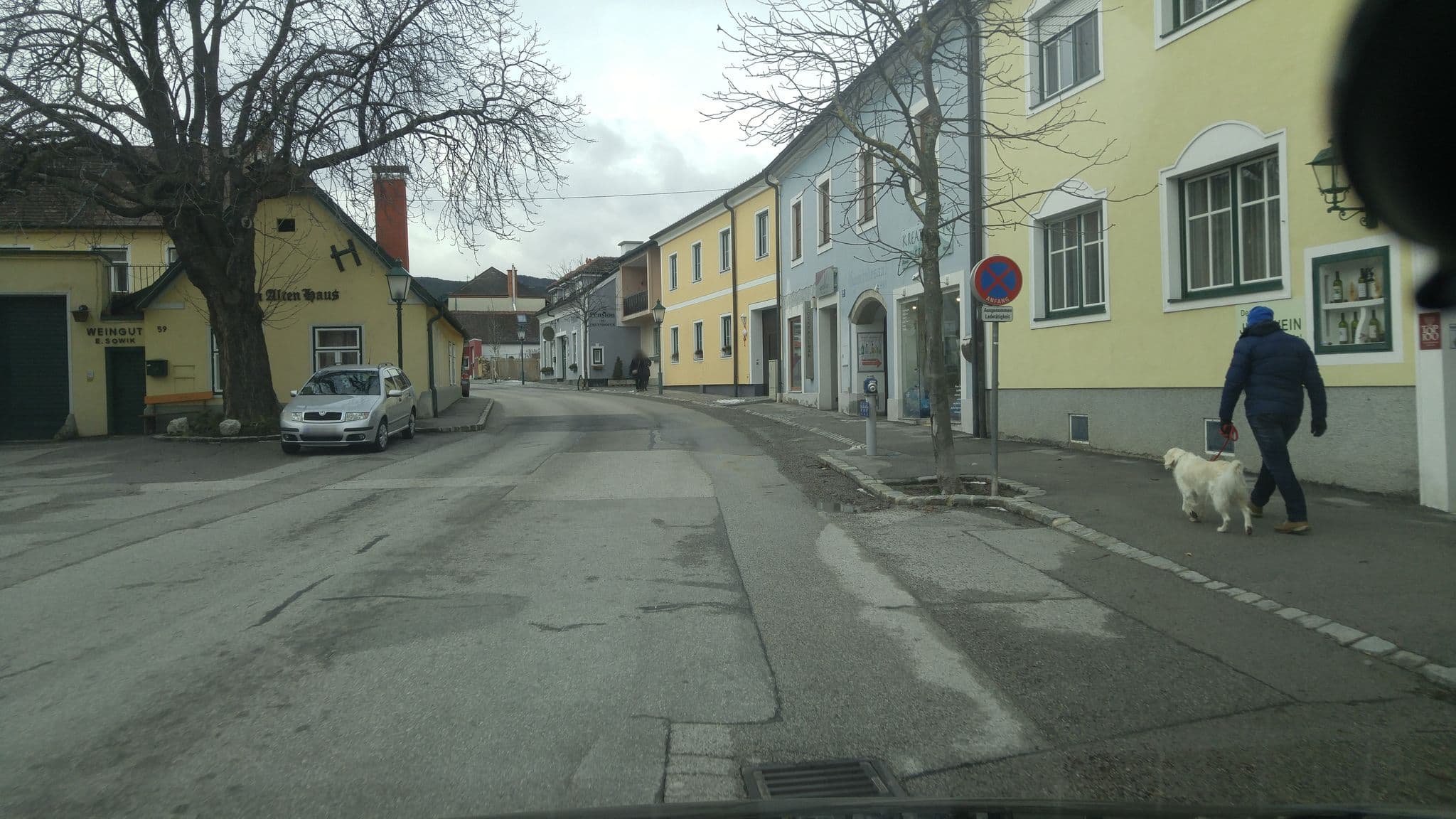 Street view near Sooßer Landhaus, Sooss — © r0cky (CC BY-SA · Mapillary)