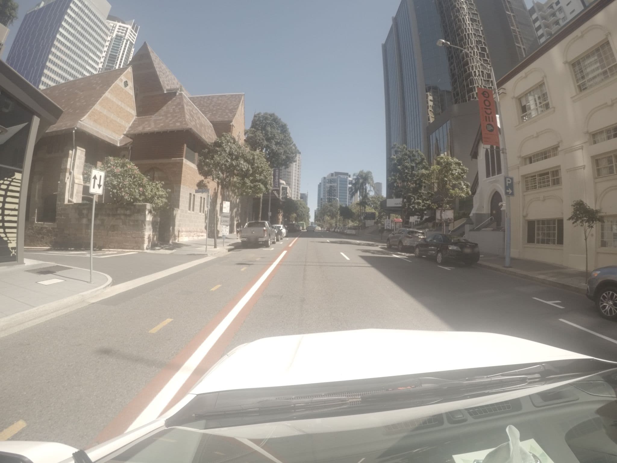 Street view near The Manhatten Apartments, Brisbane — © hamish (CC BY-SA · Mapillary)