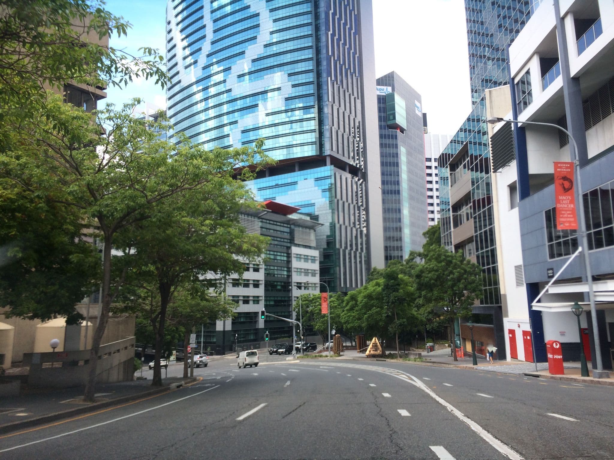 Street view near Mantra on Edward, Spring Hill — © hoylen (CC BY-SA · Mapillary)