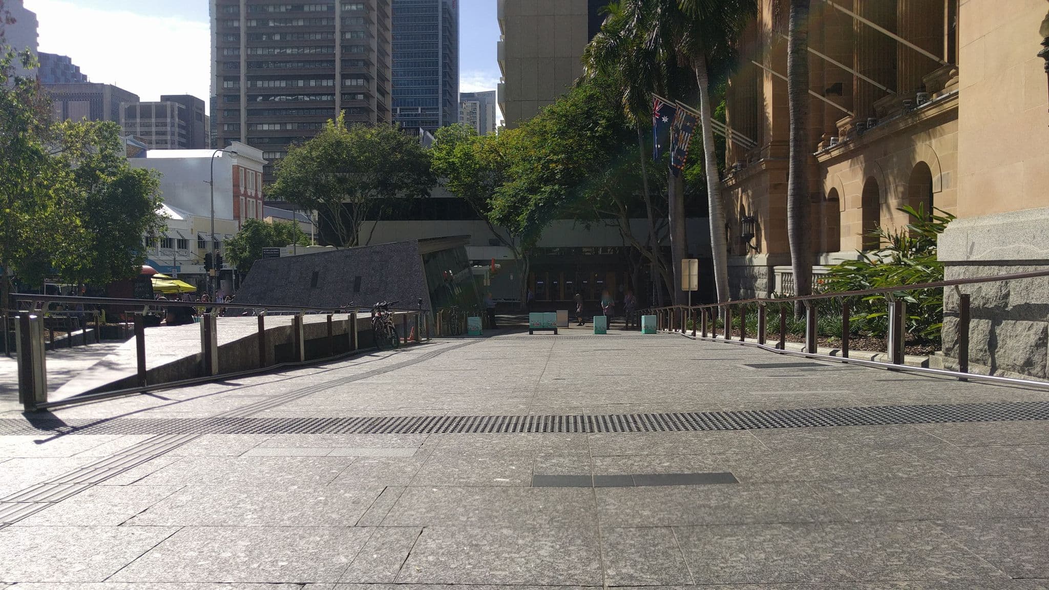 Street view near Mercure, Brisbane — © mapillary_service (CC BY-SA · Mapillary)