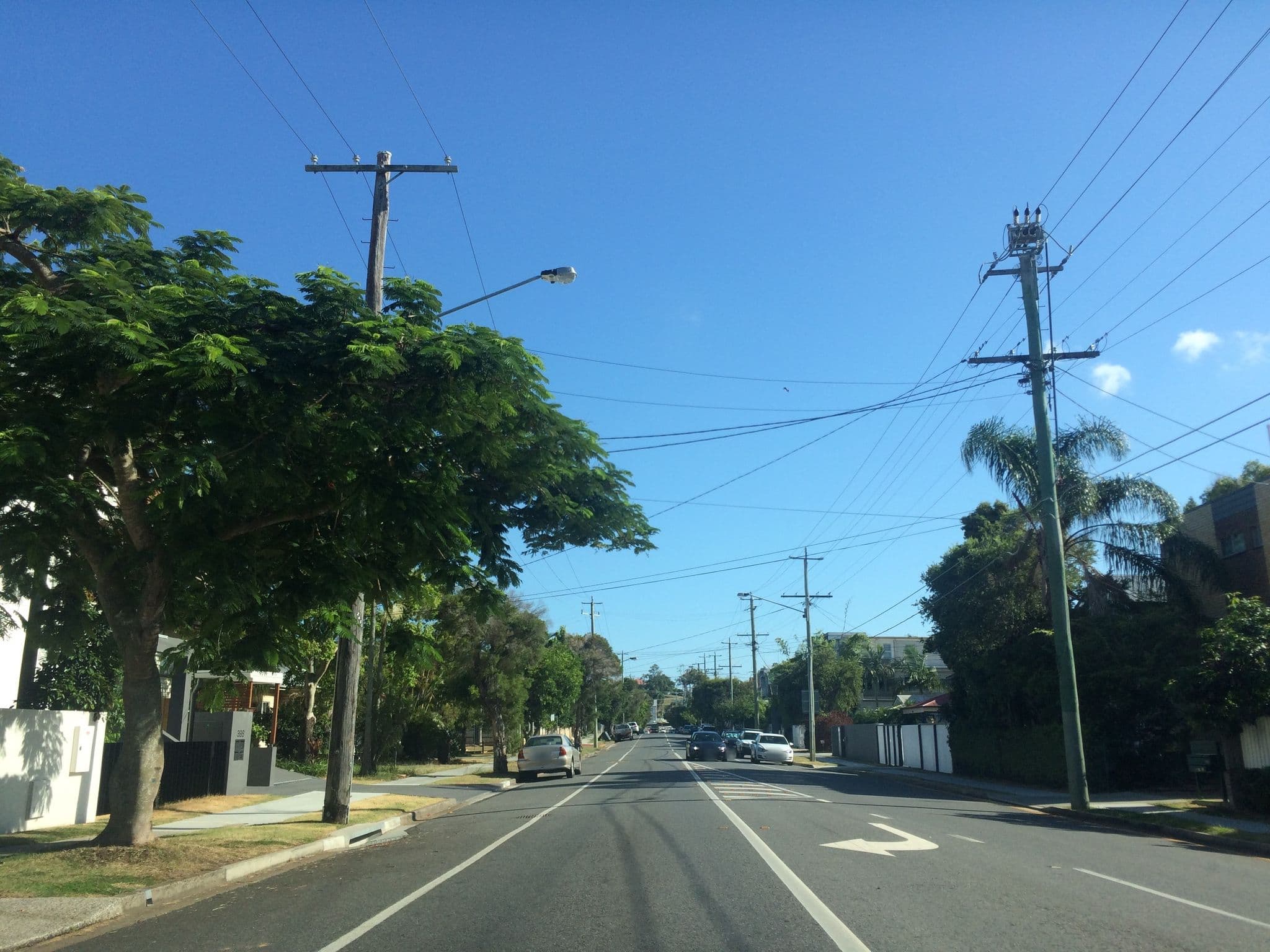 Street view near The Spot Bulimba, Balmoral — © hoylen (CC BY-SA · Mapillary)