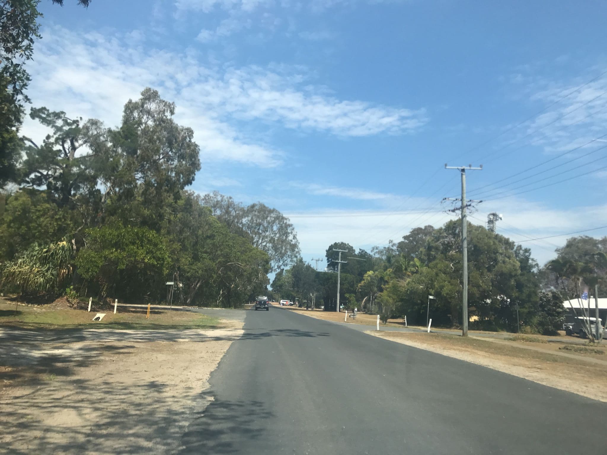 Street view near Straddie Bungalows, Wellington Point — © vagrant42 (CC BY-SA · Mapillary)