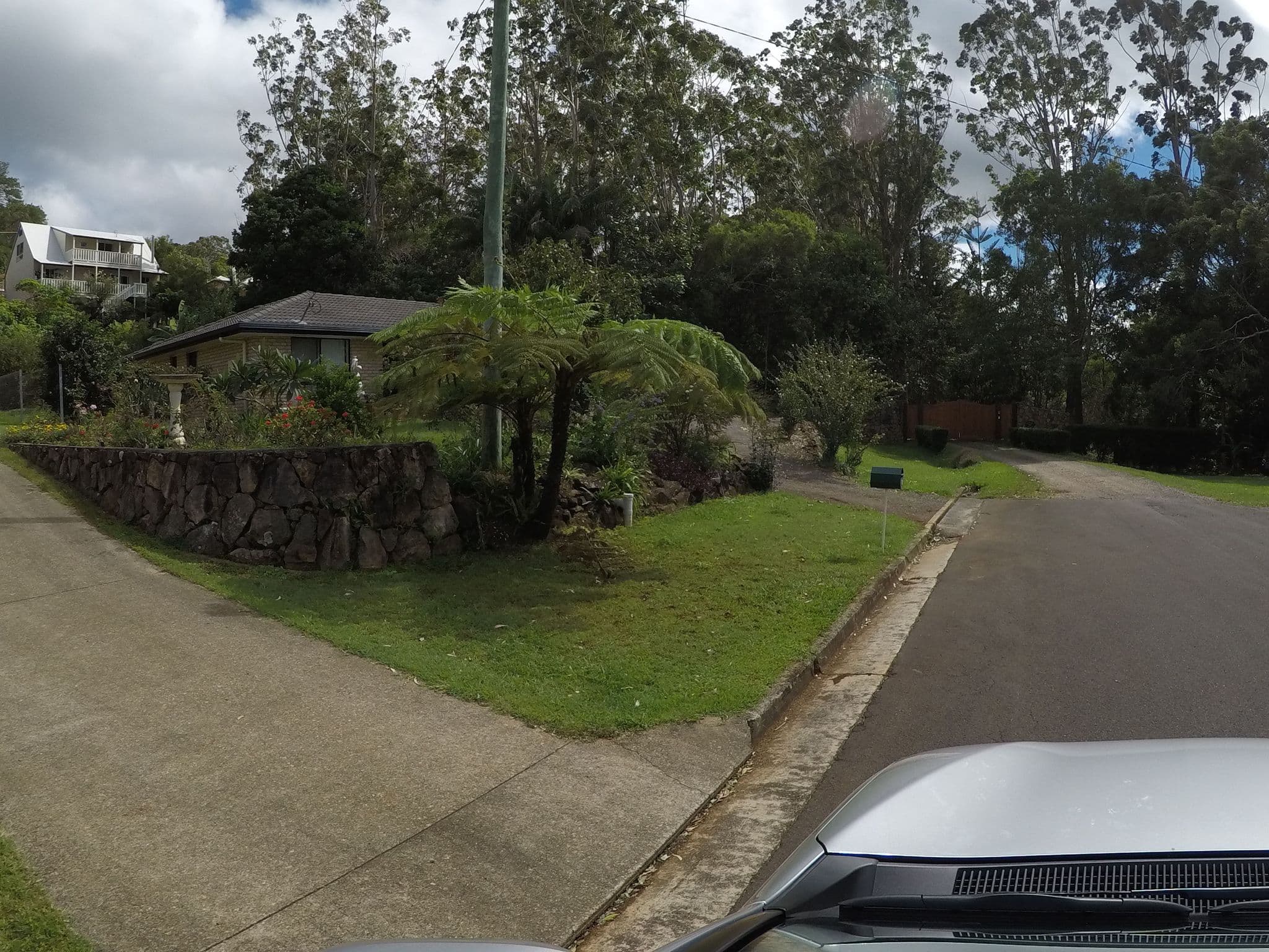 Street view near Woody Grove Retreat, Mapleton — © mapping1 (CC BY-SA · Mapillary)
