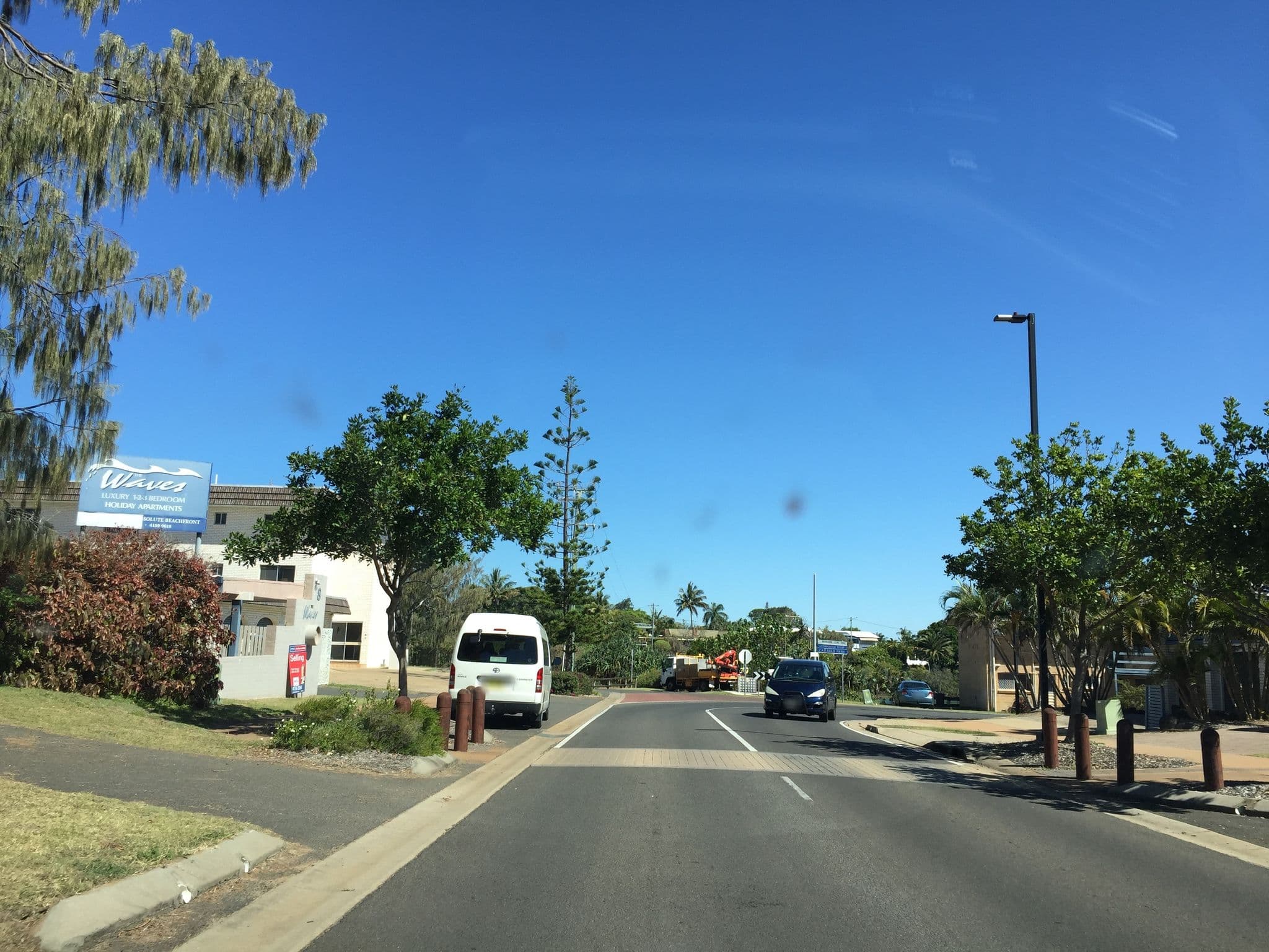 Street view near Crystal Waters Beach Apartments, Bargara — © vagrant42 (CC BY-SA · Mapillary)