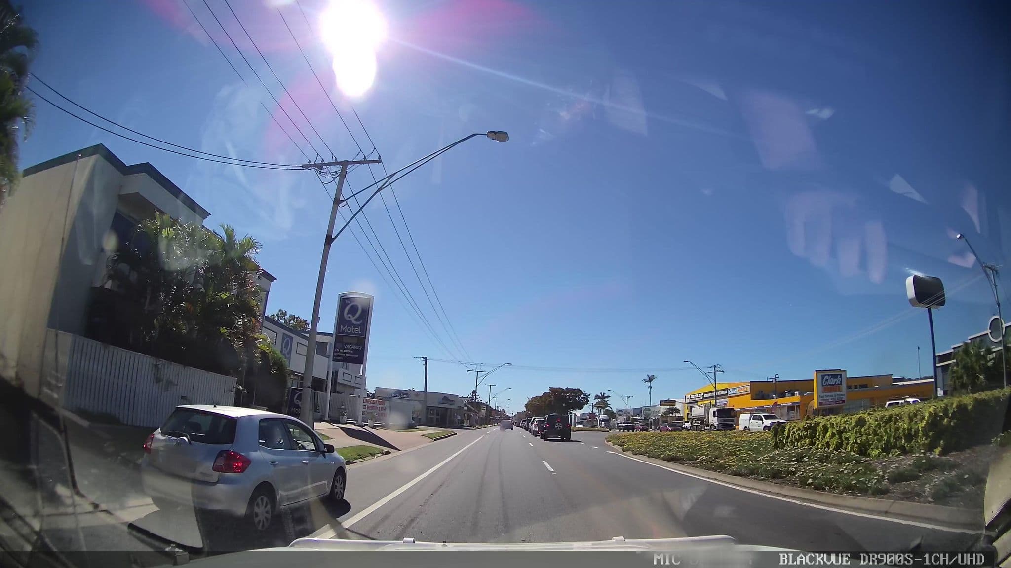 Street view near Sundowner Motor Inn, Allenstown — © jthnz (CC BY-SA · Mapillary)