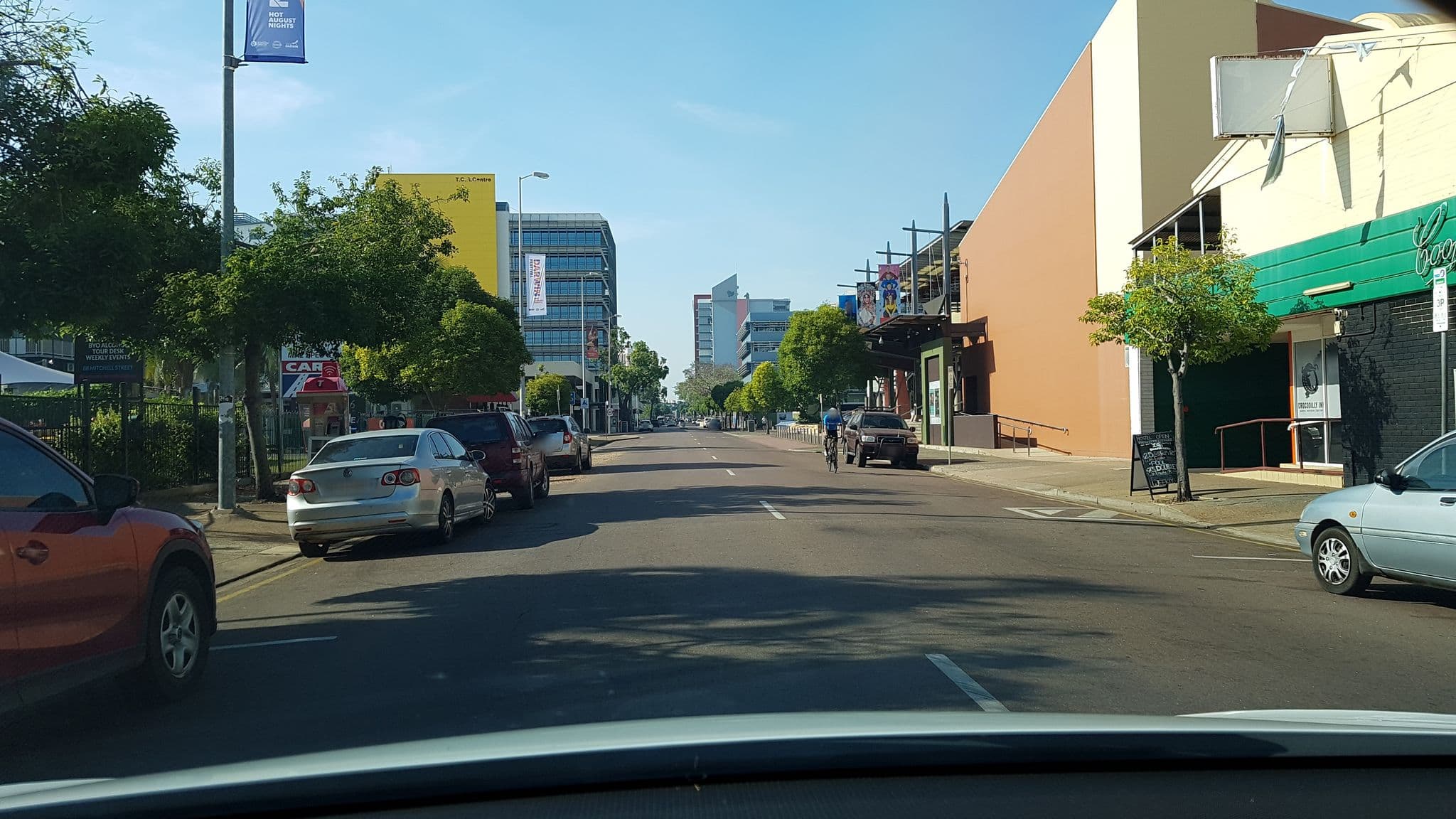 Street view near Capitanos Darwin, Darwin — © outbacktesla (CC BY-SA · Mapillary)