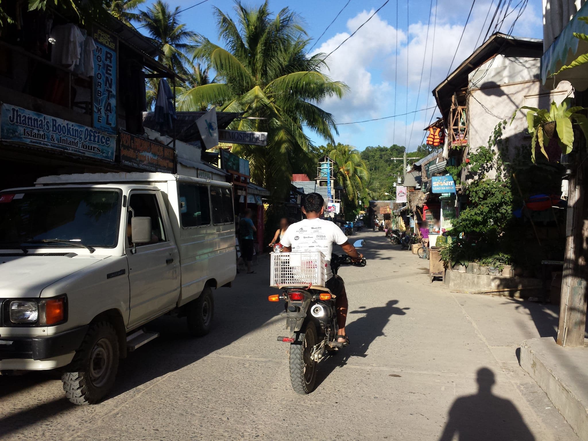 Street view near Mazabor El Nido, El Nido — © mrtmrt (CC BY-SA · Mapillary)
