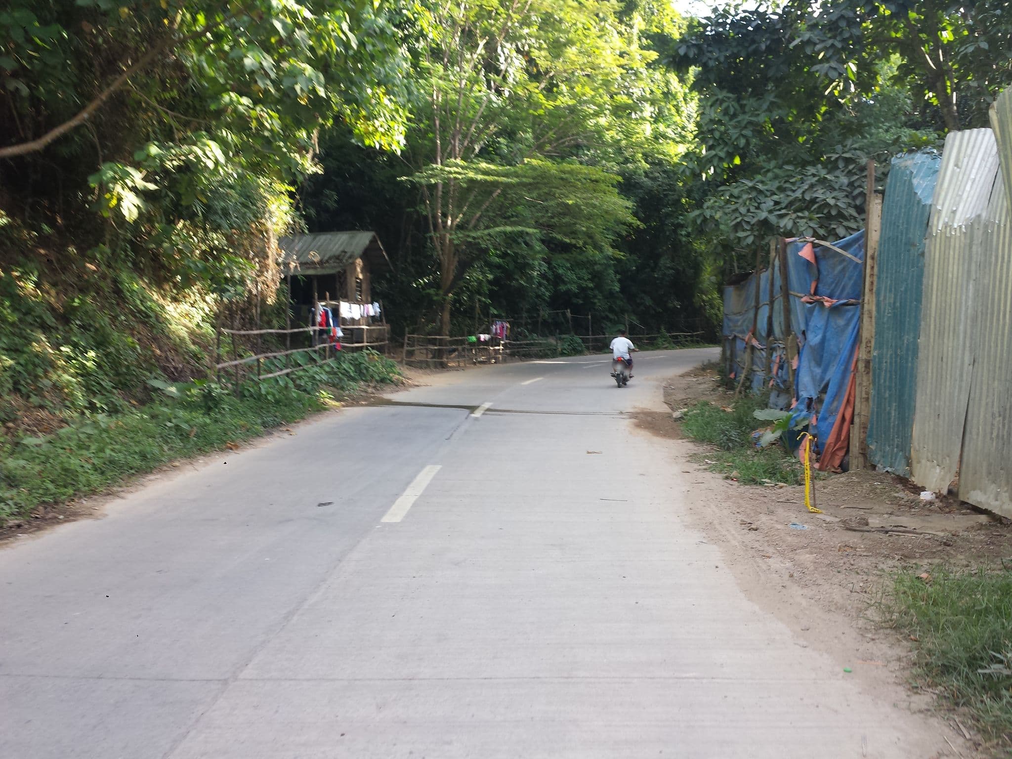 Street view near Spin Hostel, El Nido — © mrtmrt (CC BY-SA · Mapillary)