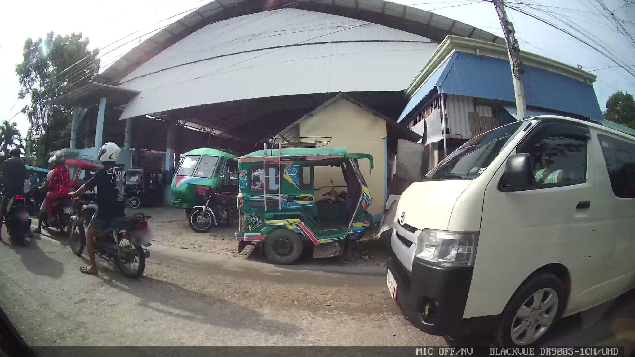 Street view near MOHO, Basdiot — © Kaart---LEFT (CC BY-SA · Mapillary)