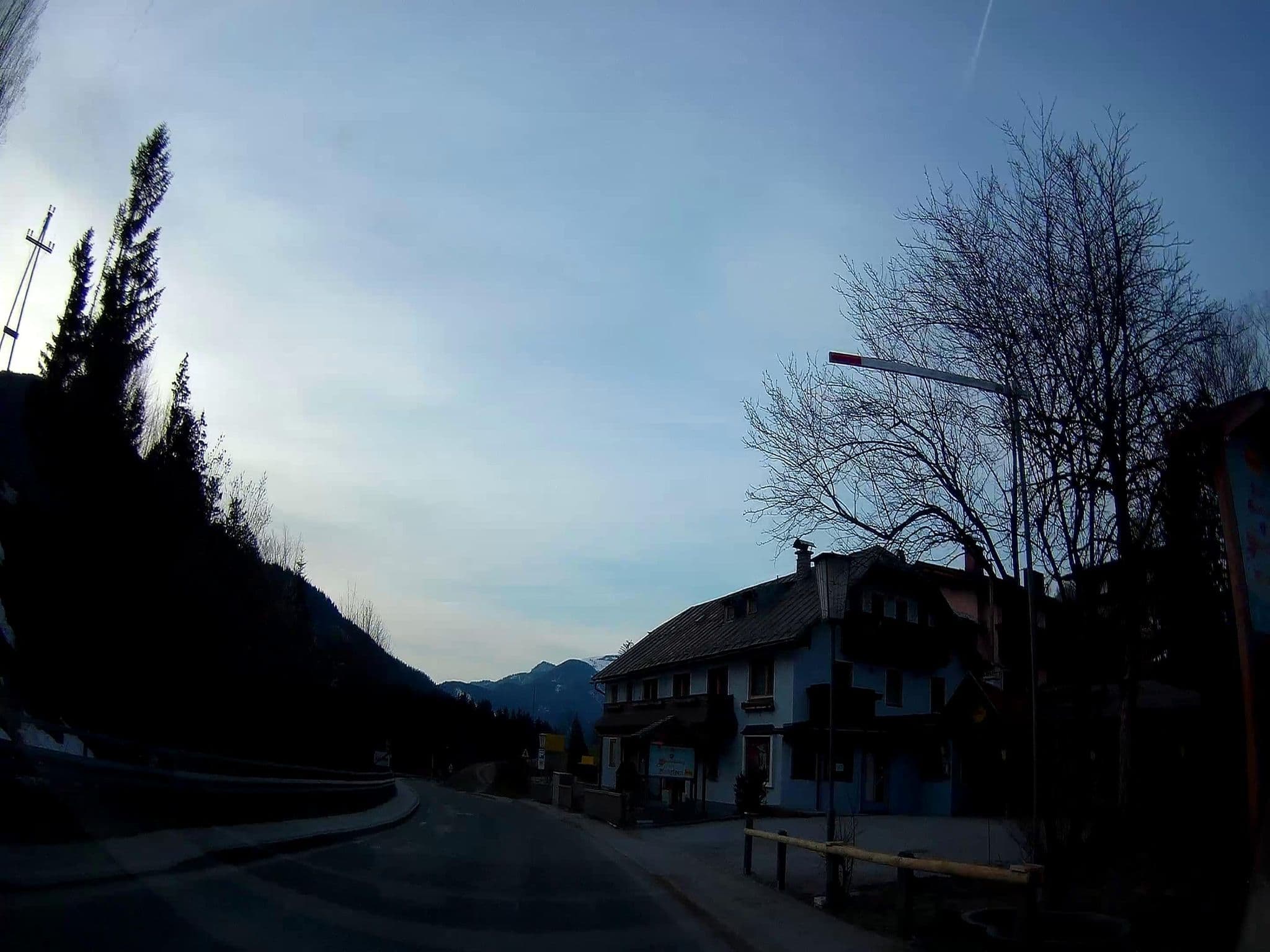 Street view near Alpengasthof Döllerhof, Abtenau — © fuchserl (CC BY-SA · Mapillary)
