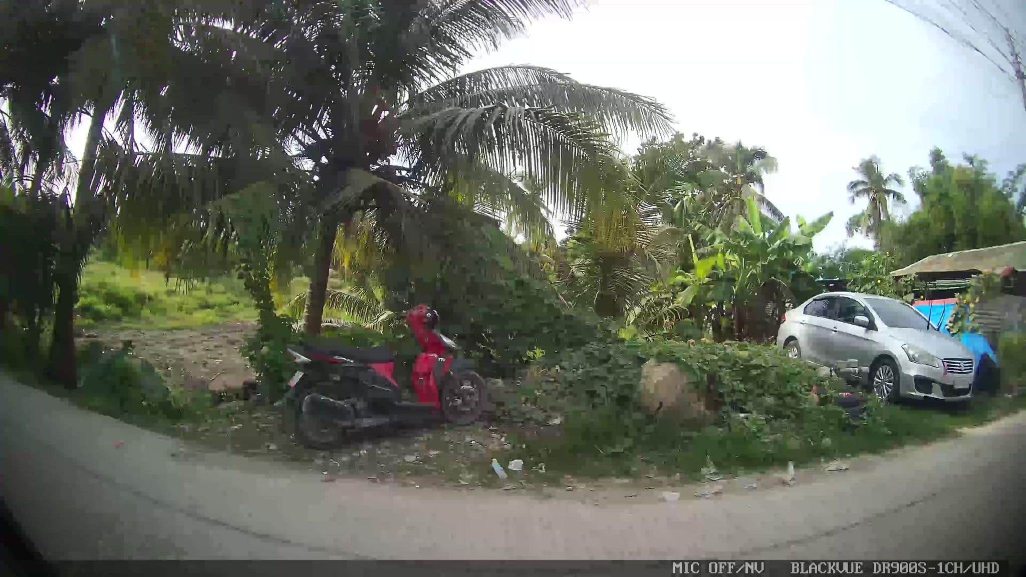 Street view near Okeanos Hotel And Cafe, Basdiot — © Kaart---LEFT (CC BY-SA · Mapillary)