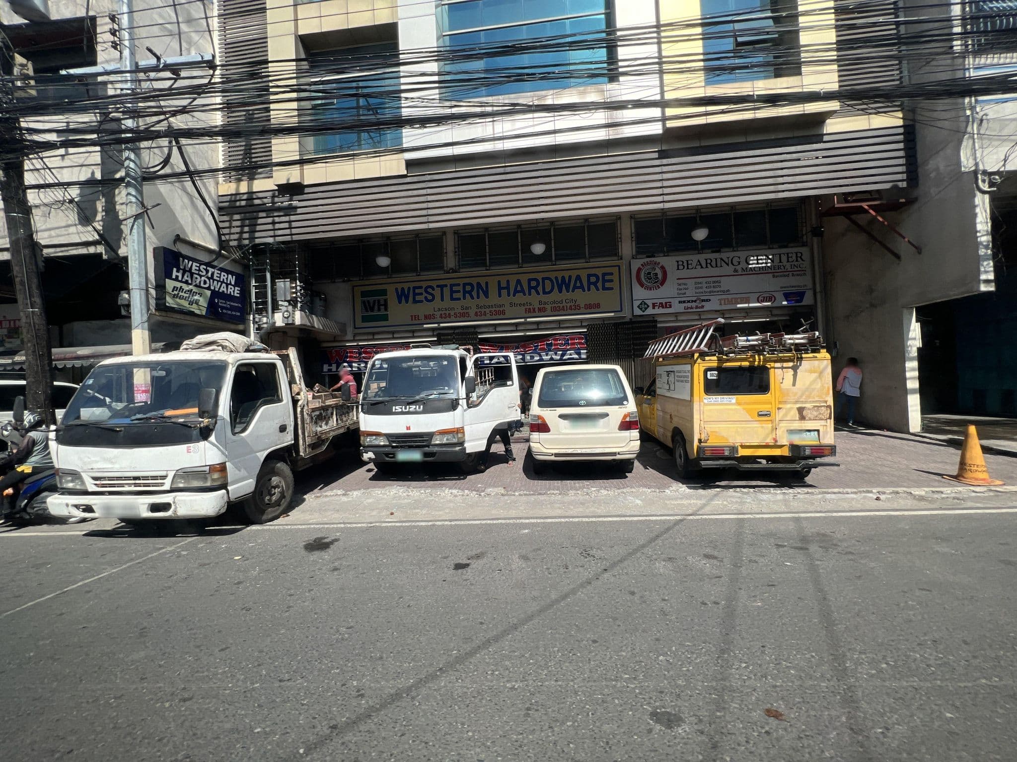 Street view near Bascon Hotel, Bacolod City — © jeth888 (CC BY-SA · Mapillary)
