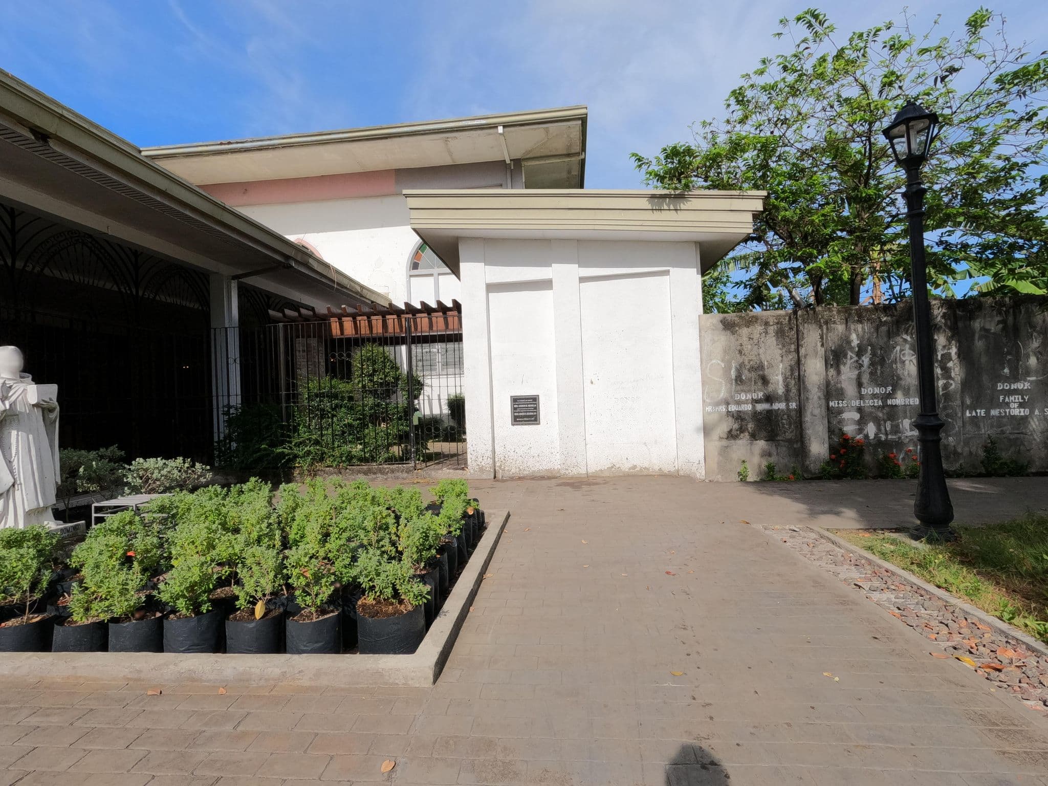 Street view near Wellkens Beach Resort, Cagbang — © GOwin (CC BY-SA · Mapillary)