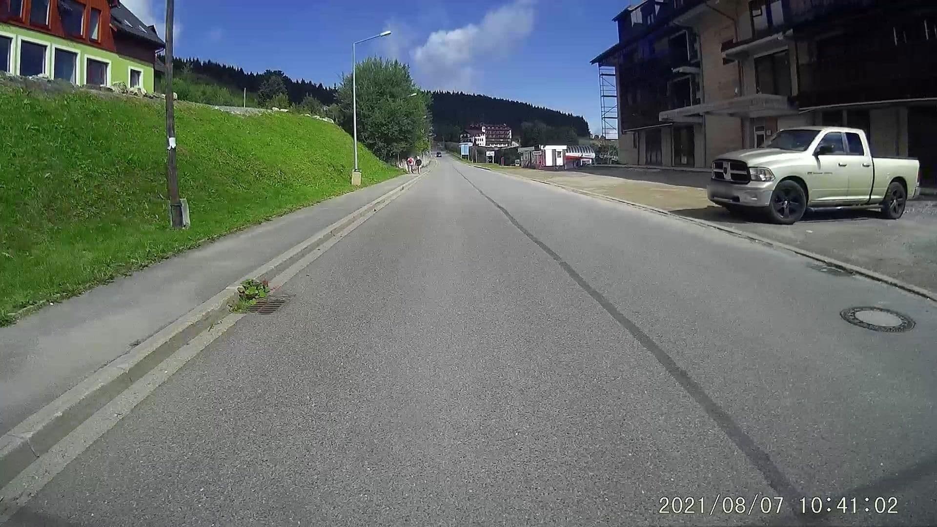 Street view near Mieszko II Pensjonat, Skuhrov nad Bělou — © dasza (CC BY-SA · Mapillary)