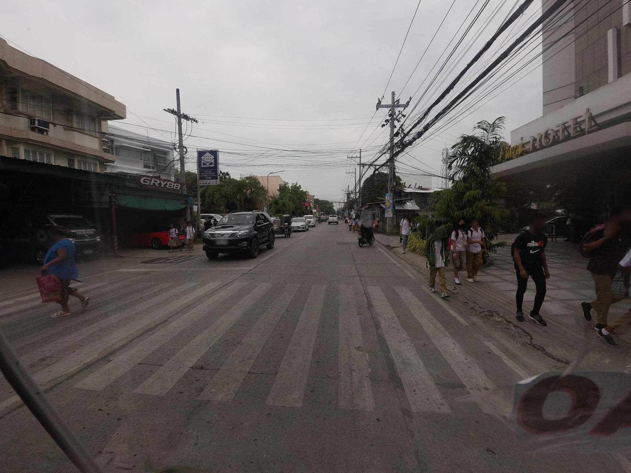 Street view near J7 Plaza Hotel, Pakiad — © Kaart_Local (CC BY-SA · Mapillary)