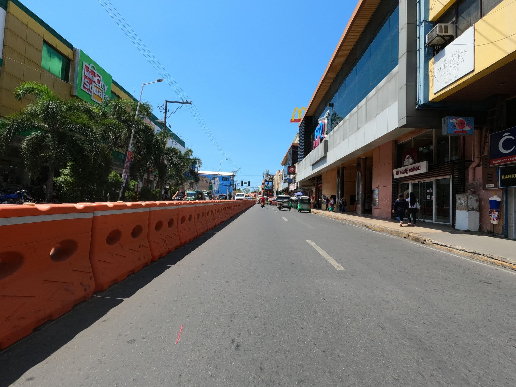 Street view near Travellodge, Totolan — © GOwin (CC BY-SA · Mapillary)
