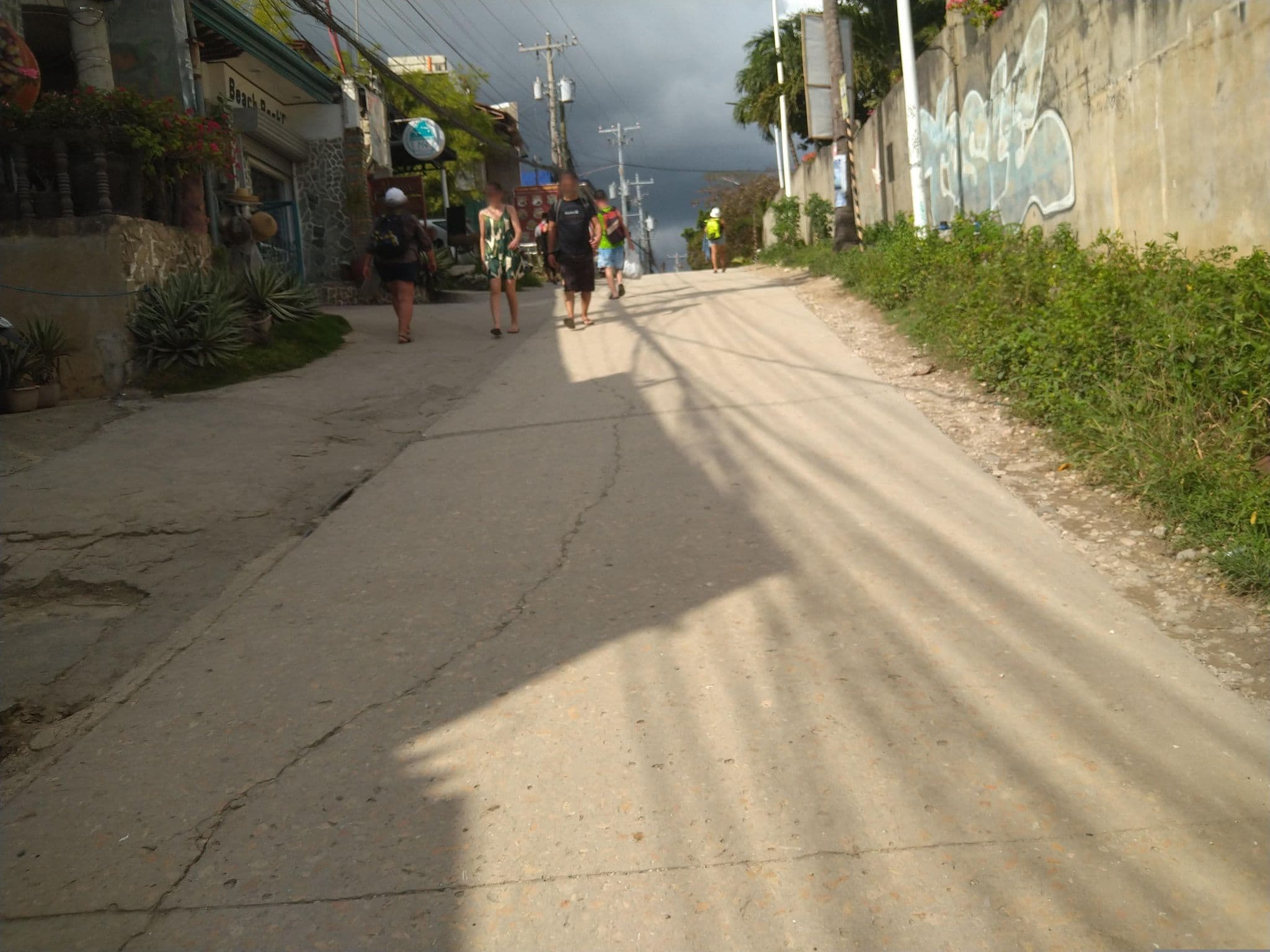Street view near Inn Box Bed And Bath, Tawala — © Vermut (CC BY-SA · Mapillary)