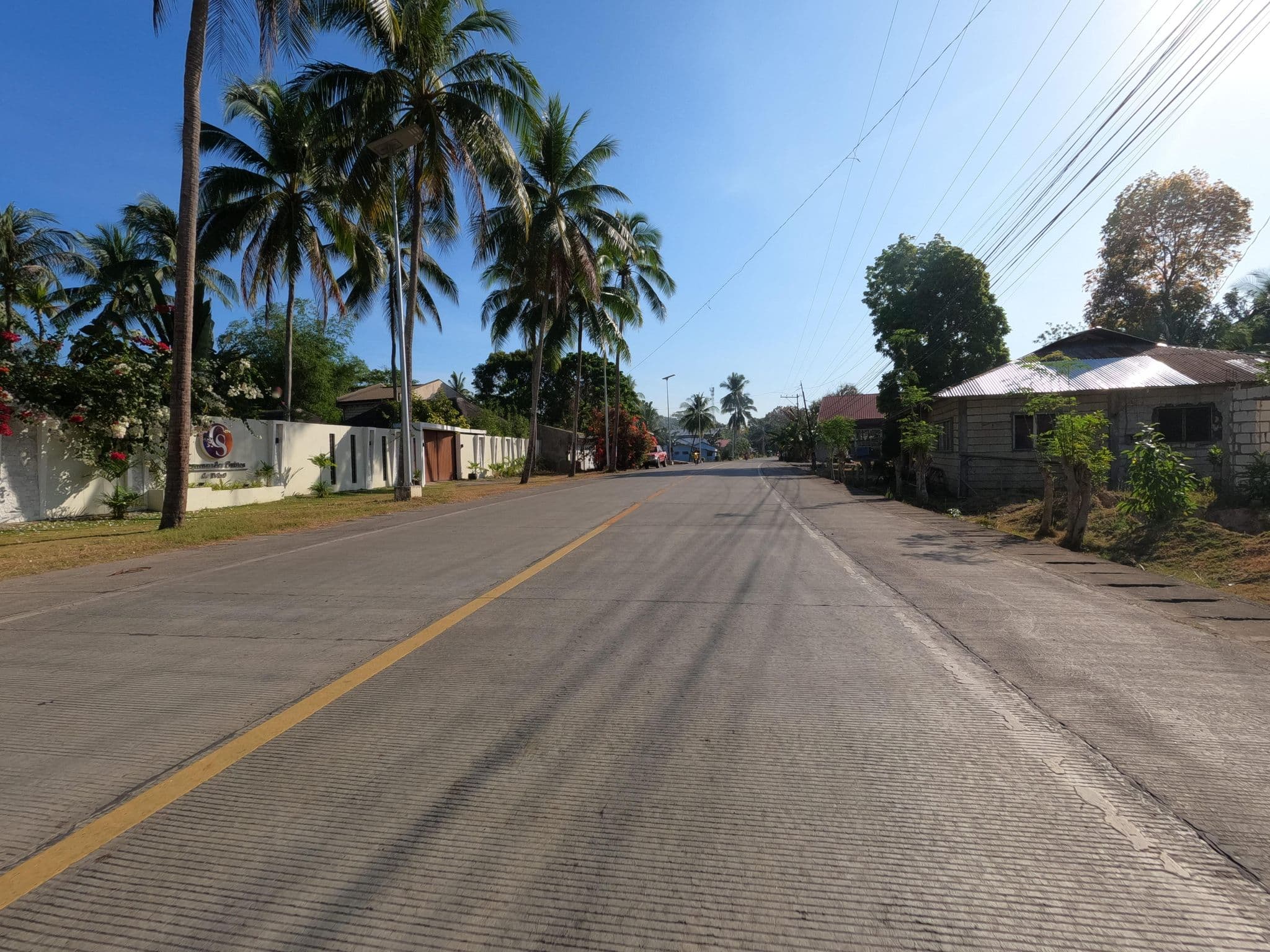 Street view near Dream Native Resort, Biking — © GOwin (CC BY-SA · Mapillary)