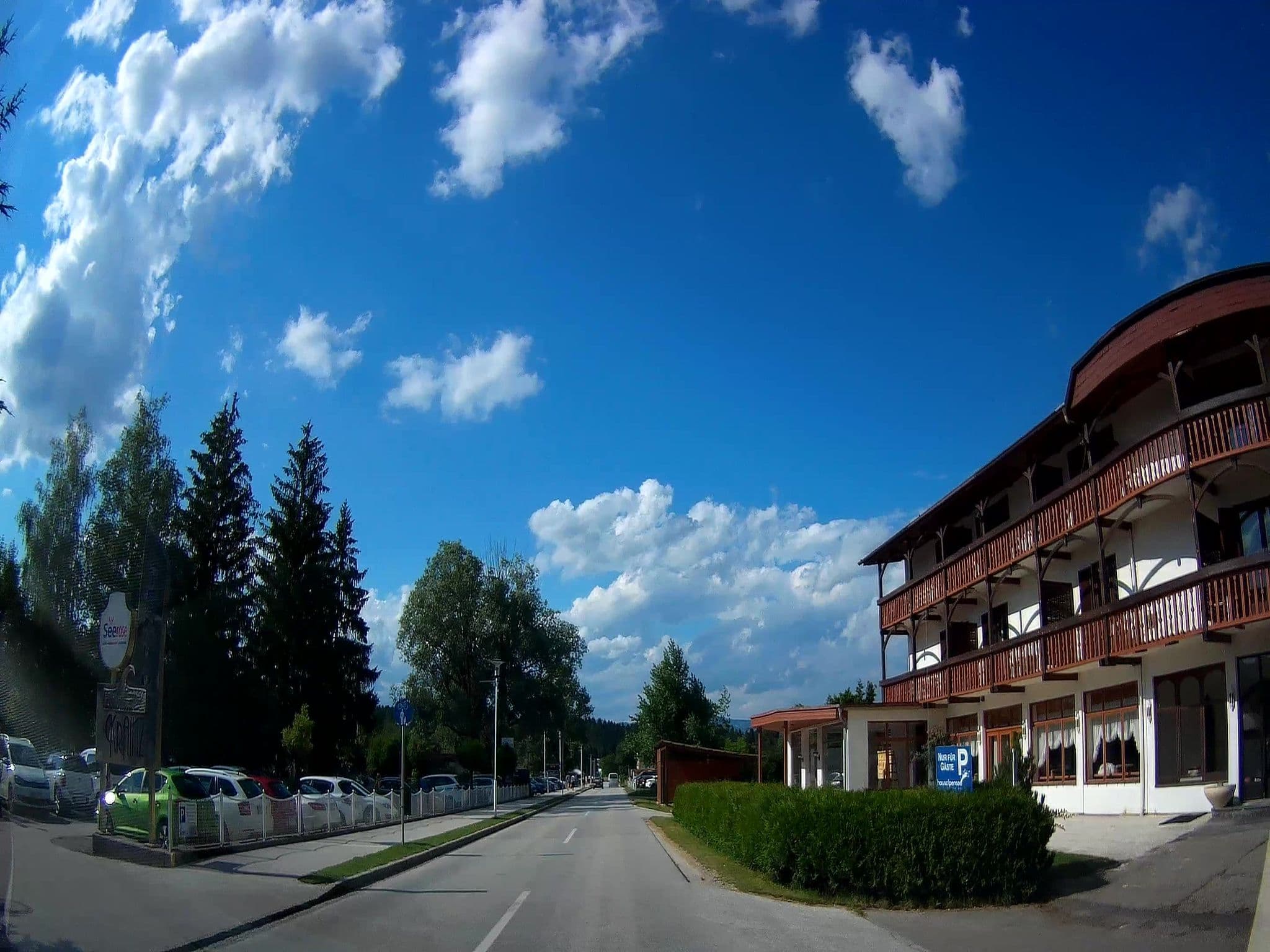 Street view near Haus Alpensee, Kühnsdorf — © fuchserl (CC BY-SA · Mapillary)