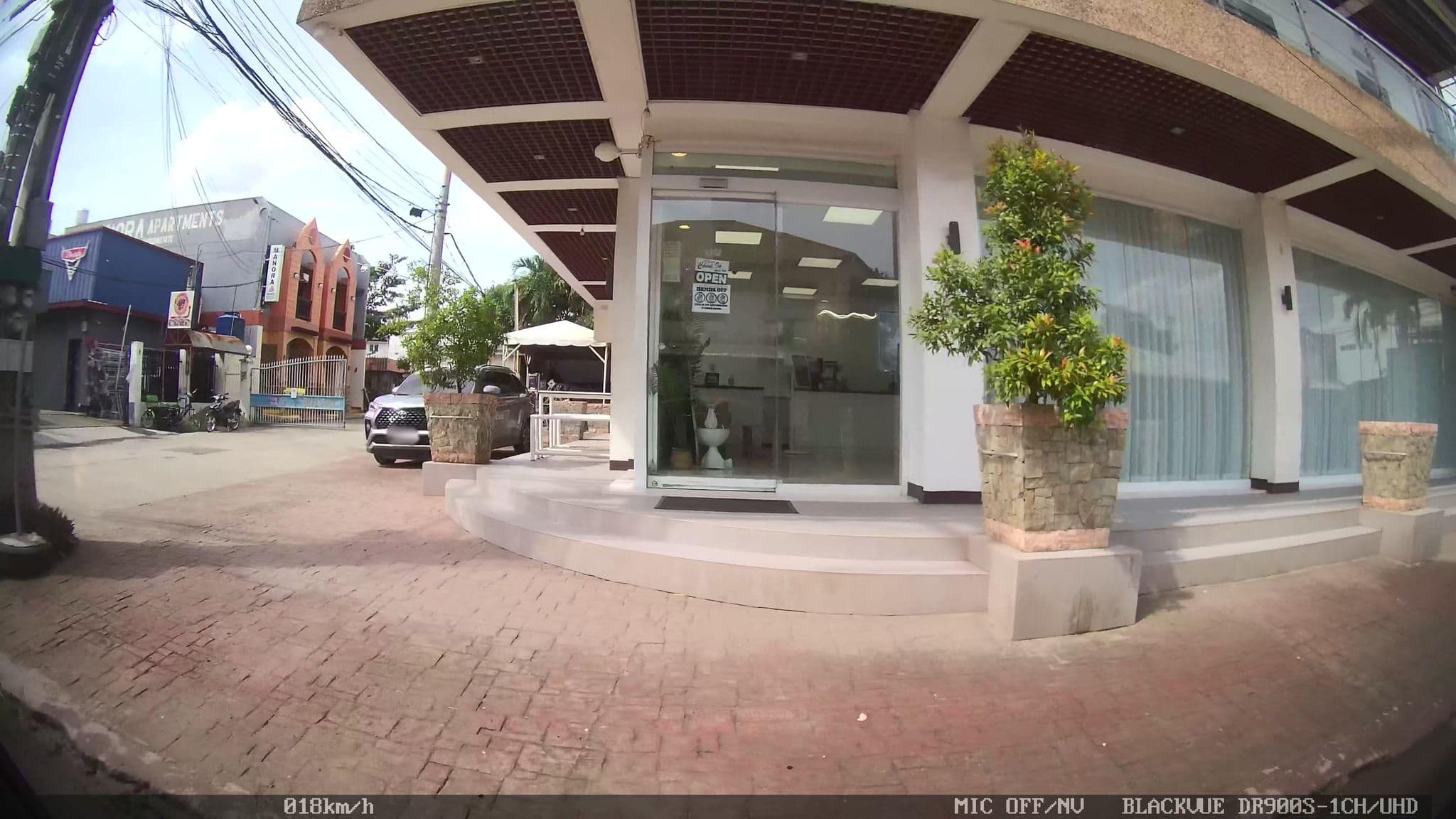 Street view near The Manora Apartments, Talisay — © Kaart---RIGHT (CC BY-SA · Mapillary)