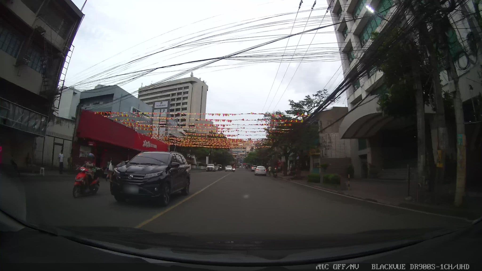 Street view near Holiday Plaza Hotel, Cebu City — © Kaart---FRONT (CC BY-SA · Mapillary)