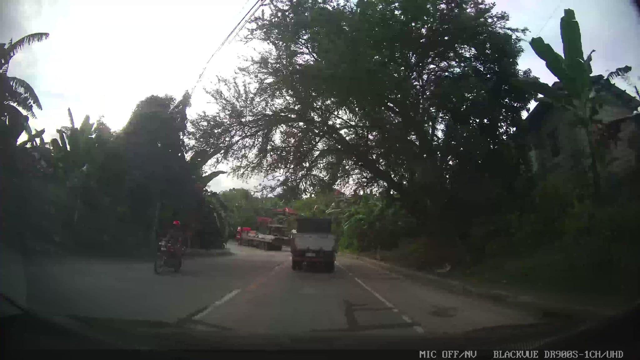Street view near Tristan's Beach Resort, Barili — © Kaart---FRONT (CC BY-SA · Mapillary)