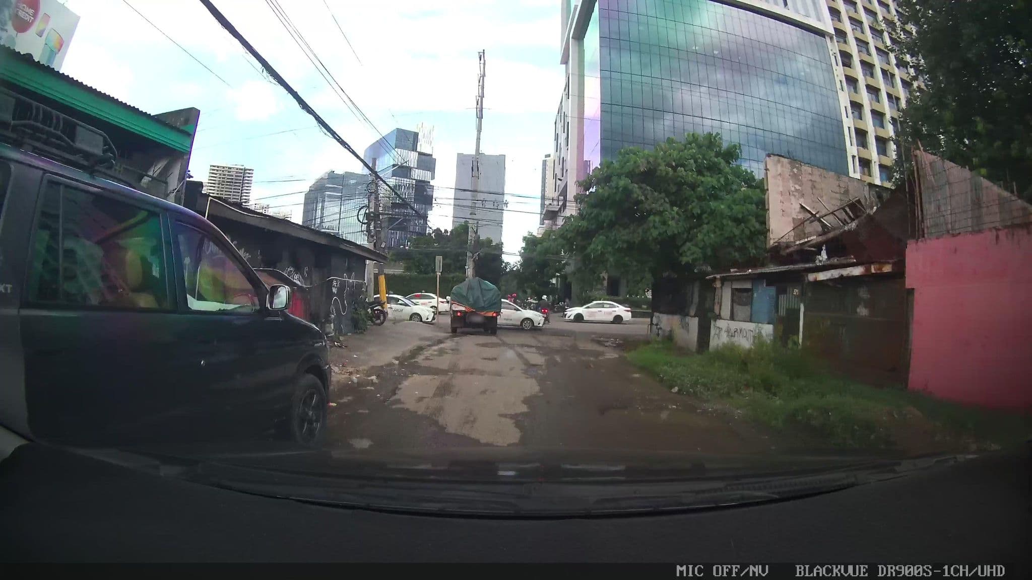 Street view near Myra's Family Inn Bed and Breakfast, Cebu City — © Kaart---FRONT (CC BY-SA · Mapillary)