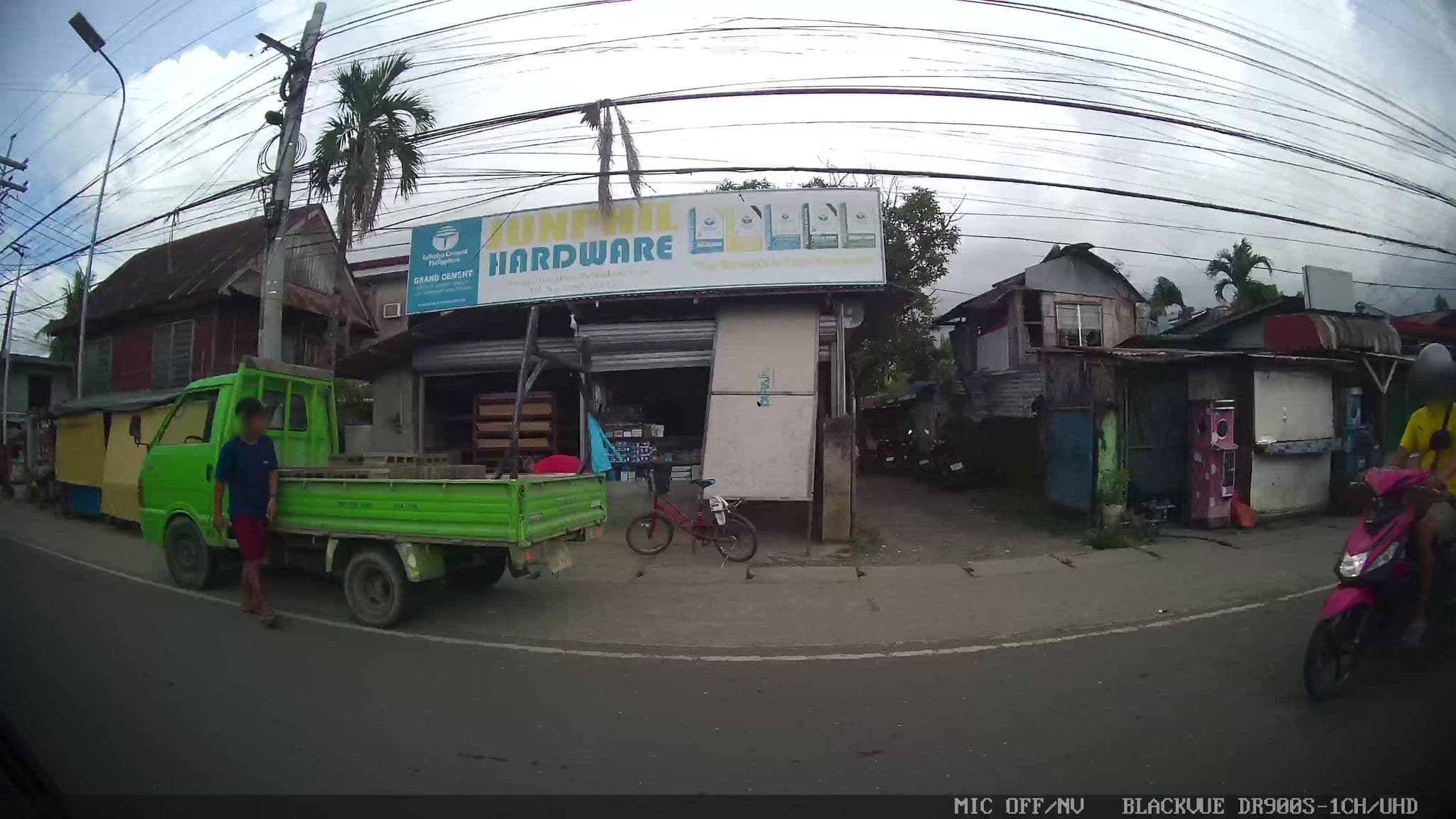 Street view near Quail Hollow Resort, Balamban — © Kaart---LEFT (CC BY-SA · Mapillary)