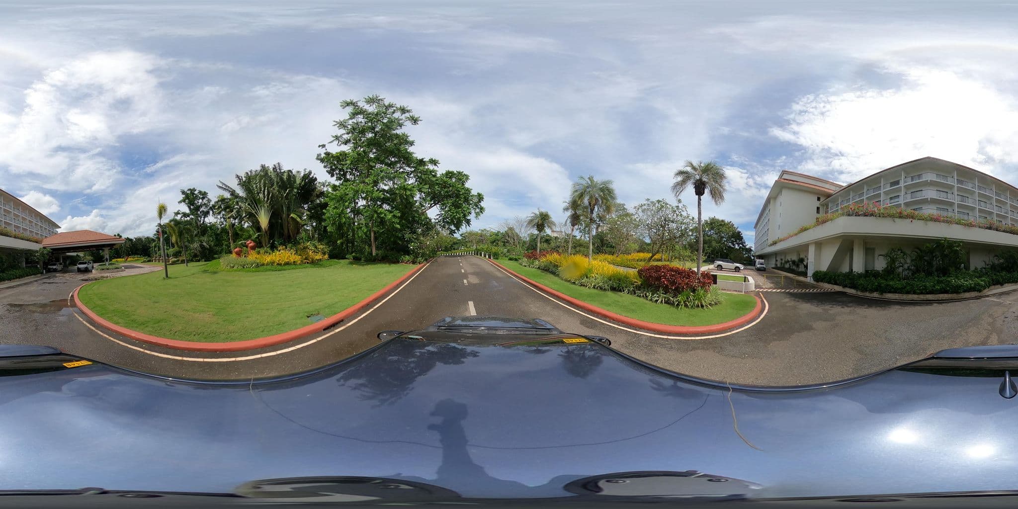 Street view near Main Wing - Shangri-La Mactan, Calero — © Kaart---360 (CC BY-SA · Mapillary)
