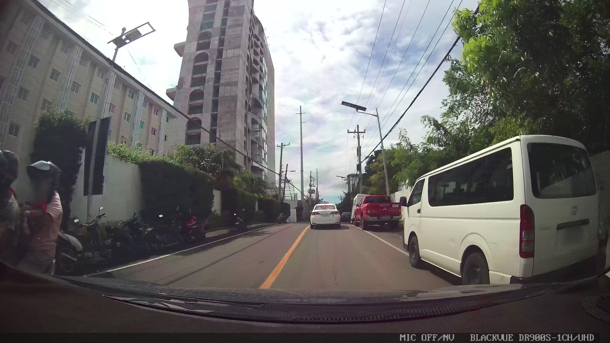 Street view near BE Resorts Mactan, Calero — © Kaart---FRONT (CC BY-SA · Mapillary)