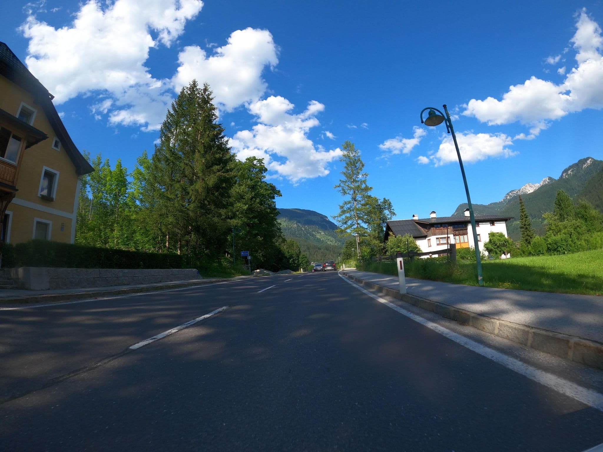 Street view near Ulmenhof, Gosau — © phitec (CC BY-SA · Mapillary)