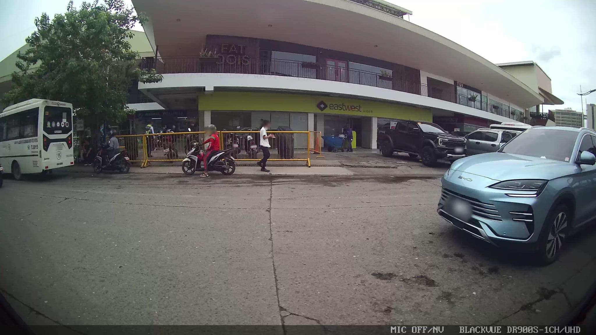 Street view near BIG Hotel, Mandaue City — © Kaart---RIGHT (CC BY-SA · Mapillary)