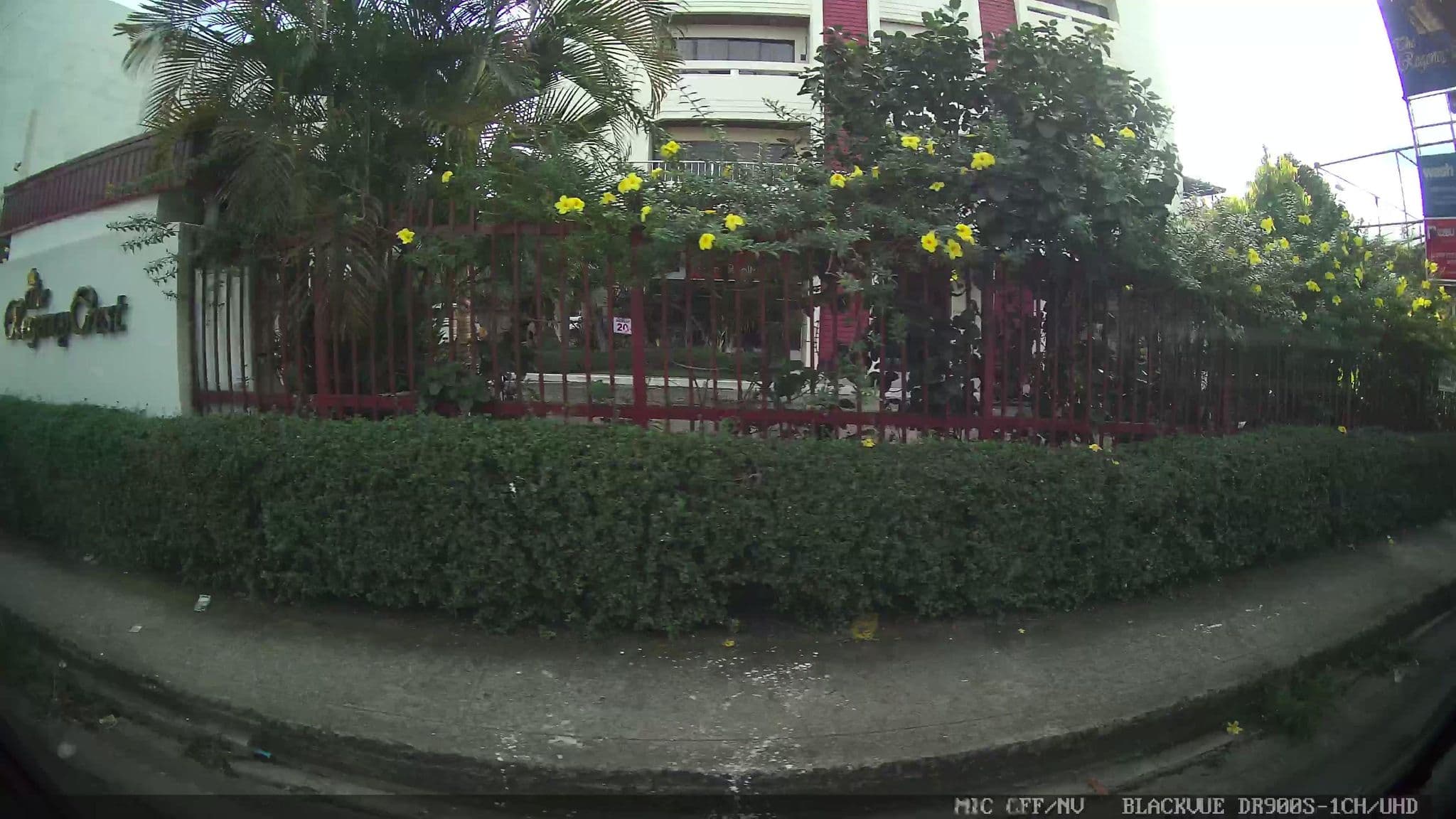 Street view near Regency Crest, Apas — © Kaart---RIGHT (CC BY-SA · Mapillary)