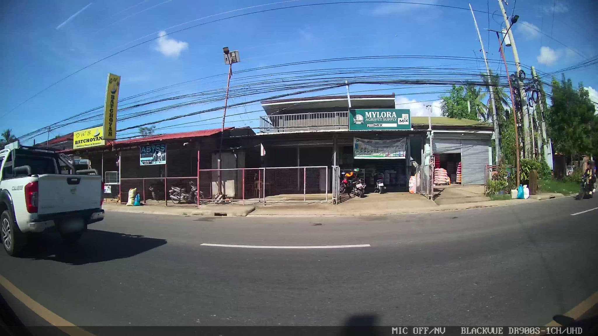 Street view near Alegre Beach Resort & Spa, Kotkot — © Kaart---LEFT (CC BY-SA · Mapillary)