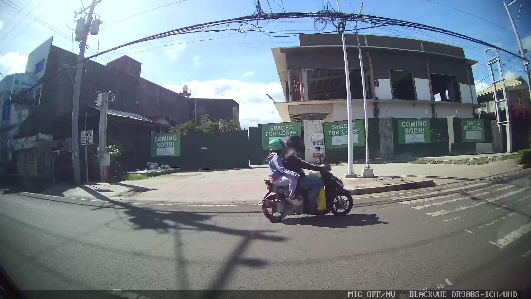 Street view near Rhodora Bed and Breakfast, Lapu-Lapu City — © Kaart---LEFT (CC BY-SA · Mapillary)