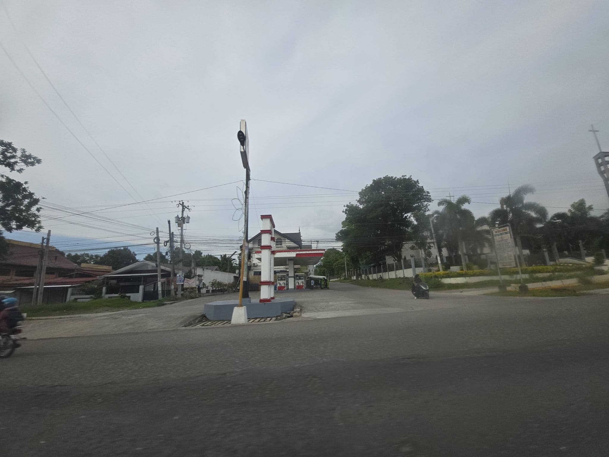 Street view near 3 Inn Drive, Tupi — © waffleR_zero (CC BY-SA · Mapillary)