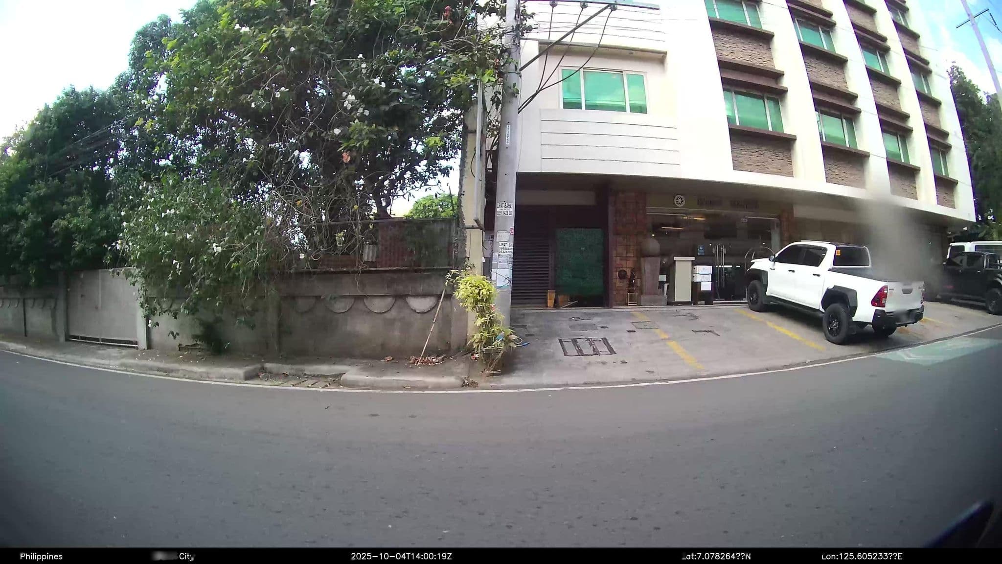 Street view near L.A. Interline Hotel, Davao — © kaart_3 (CC BY-SA · Mapillary)