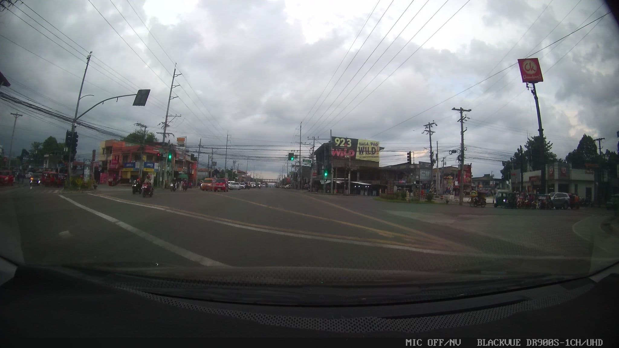 Street view near Crash Landing, Inawayan — © Kaart---FRONT (CC BY-SA · Mapillary)