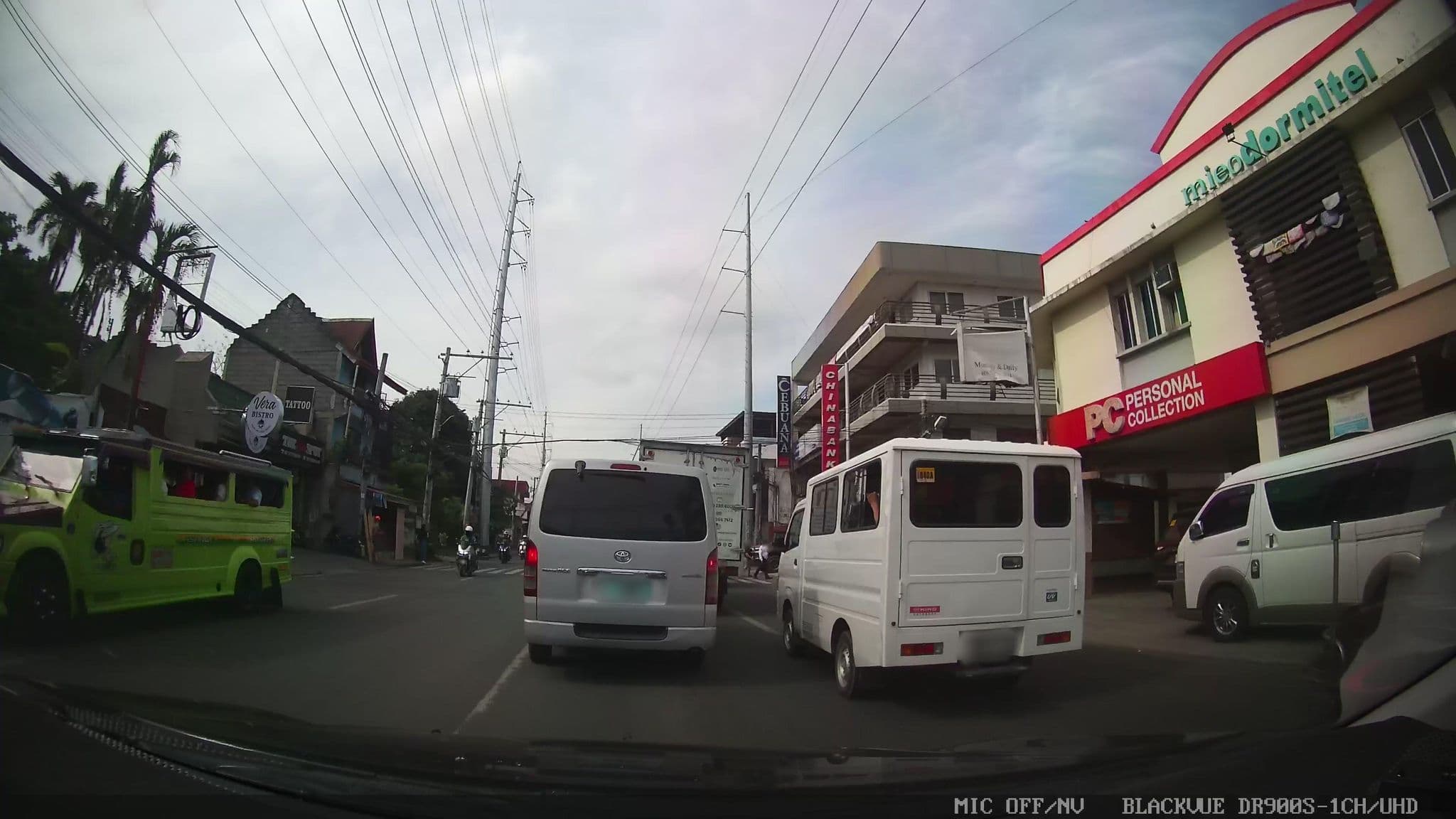 Street view near Mieodormitel, Davao — © Kaart---FRONT (CC BY-SA · Mapillary)