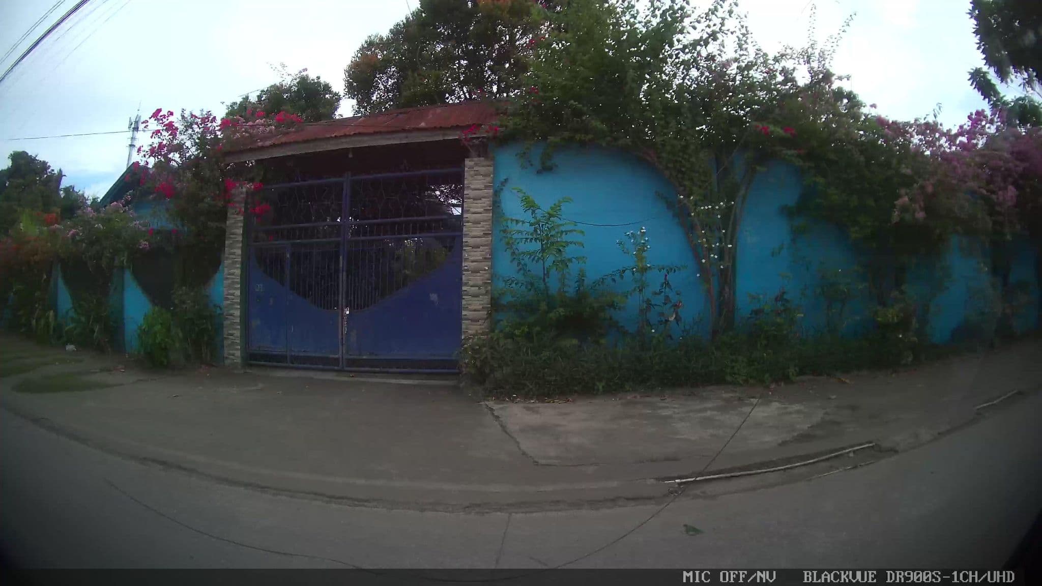 Street view near Blue Resort, Tambakan Toril, Inawayan — © Kaart---LEFT (CC BY-SA · Mapillary)