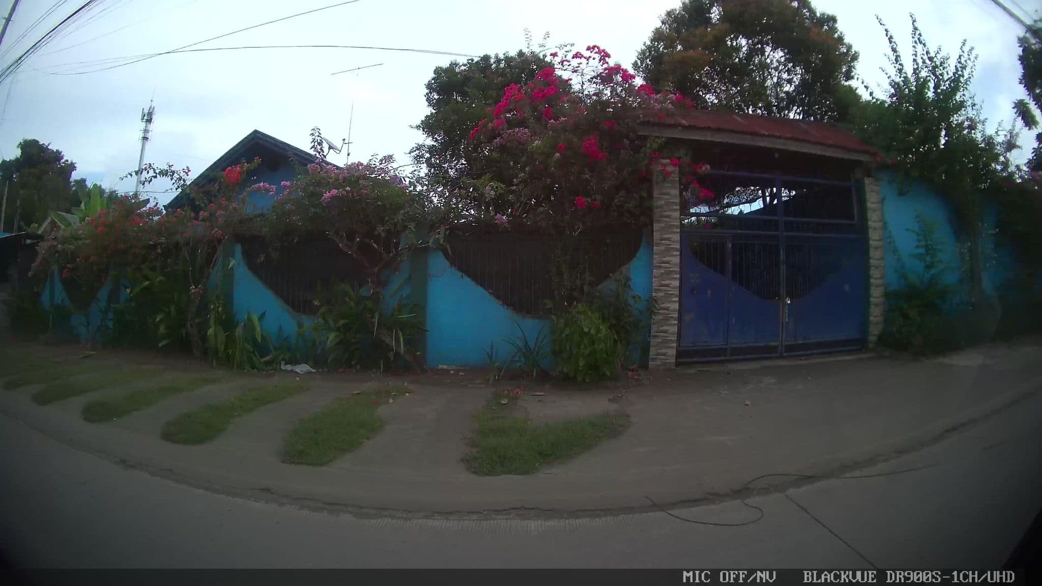 Street view near Blue Resort Lizada Toril, Inawayan — © Kaart---LEFT (CC BY-SA · Mapillary)