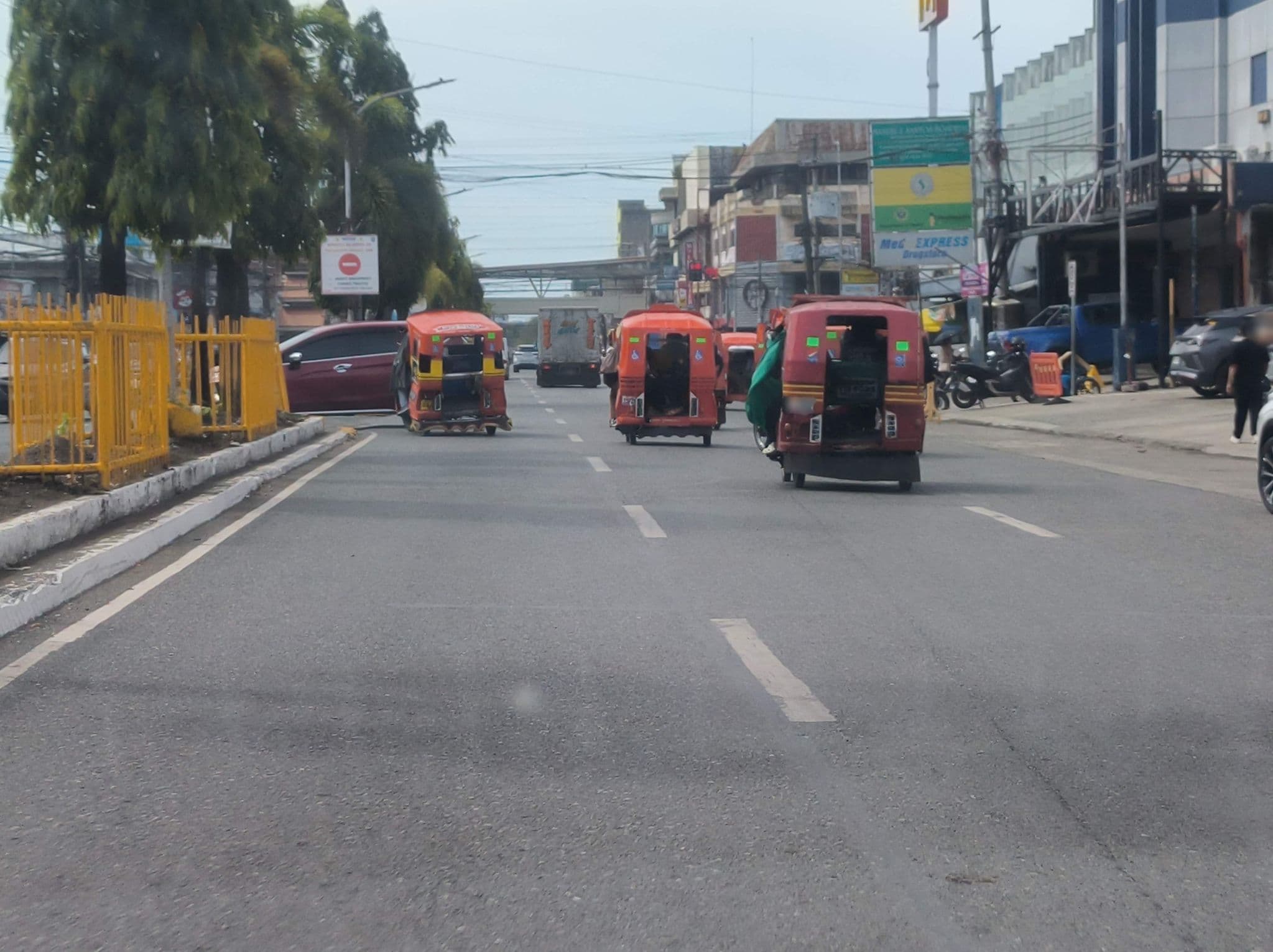 Street view near Gloreti Hotel, Butuan — © Douchge (CC BY-SA · Mapillary)